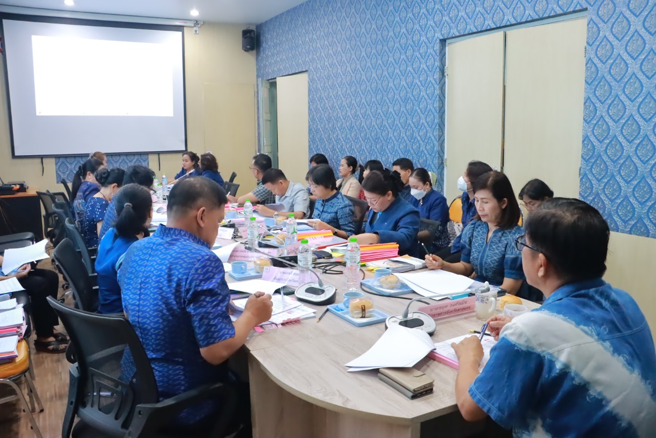 📢พช.สกลนคร : ประชุมคณะอนุกรรมการบริหารกองทุนพัฒนาบทบาทสตรี ระดับจังหวัด จังหวัดสกลนคร ครั้งที่ ๒/๒๕๖๗ ณ ห้องประชุมสำนักงานเลขานุการคณะกรรมการบริหารกองทุนพัฒนาบทบาทสตรีจังหวัดสกลนคร