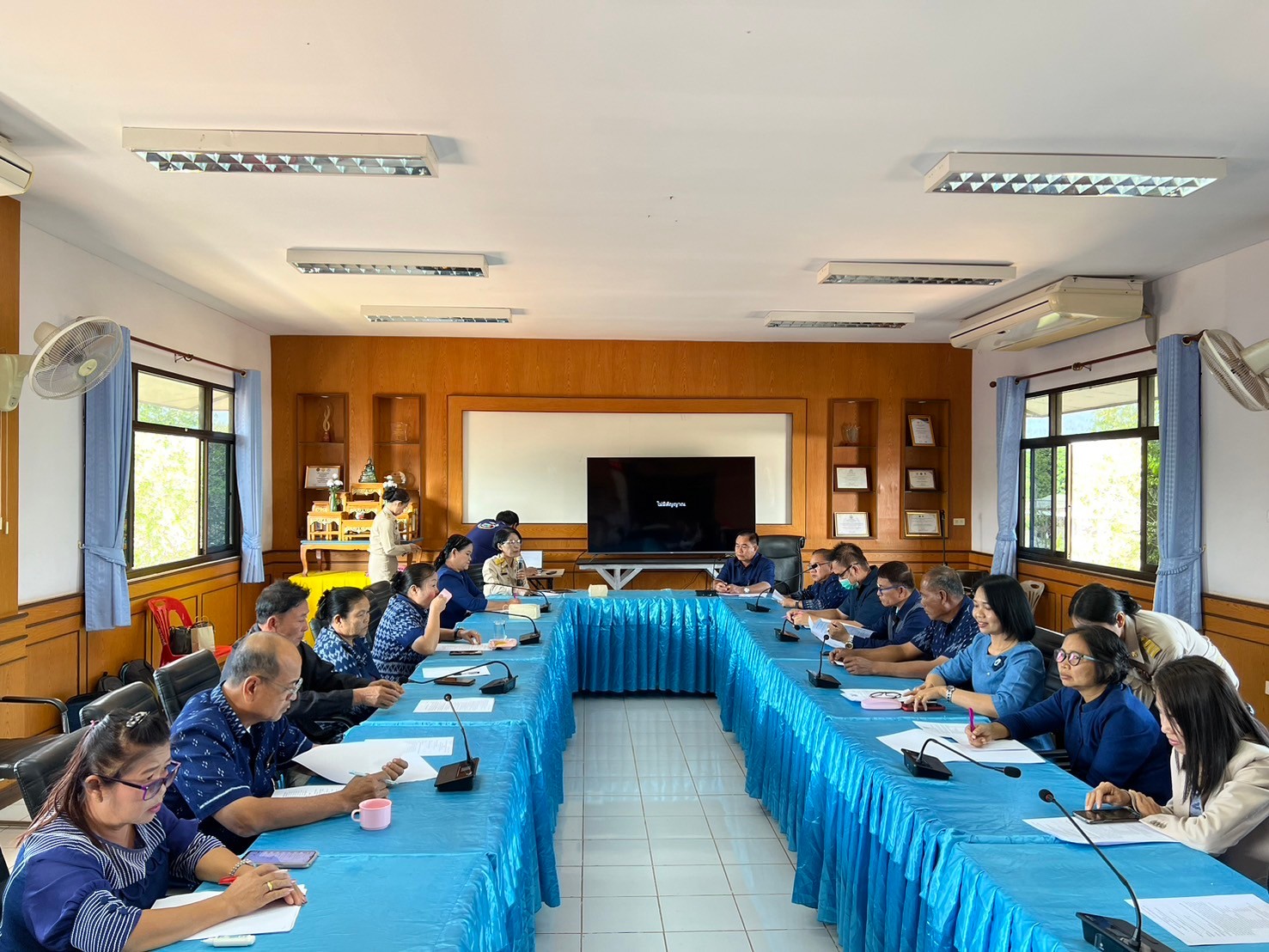 📢พช.สกลนคร : ร่วมประชุมคณะทำงานขับเคลื่อนสารสนเทศต้นแบบเพื่อการพัฒนาคุณภาพชีวิต ครั้งที่ ๑/๒๕๖๗