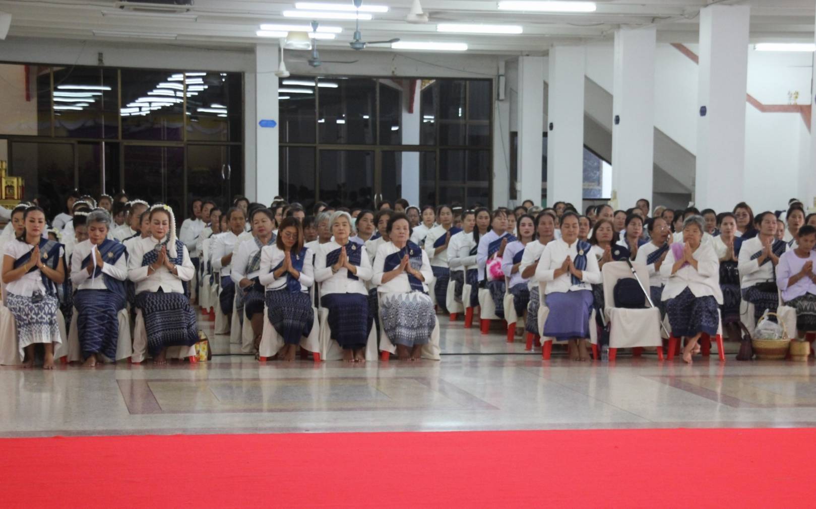 📢พช.สกลนคร : ร่วมทอดผ้าป่าสามัคคีสมทบกองทุนสตรีเฉลิมฉลองวันสตรีสากลจังหวัดสกลนคร ประจำปี ๒๕๖๗