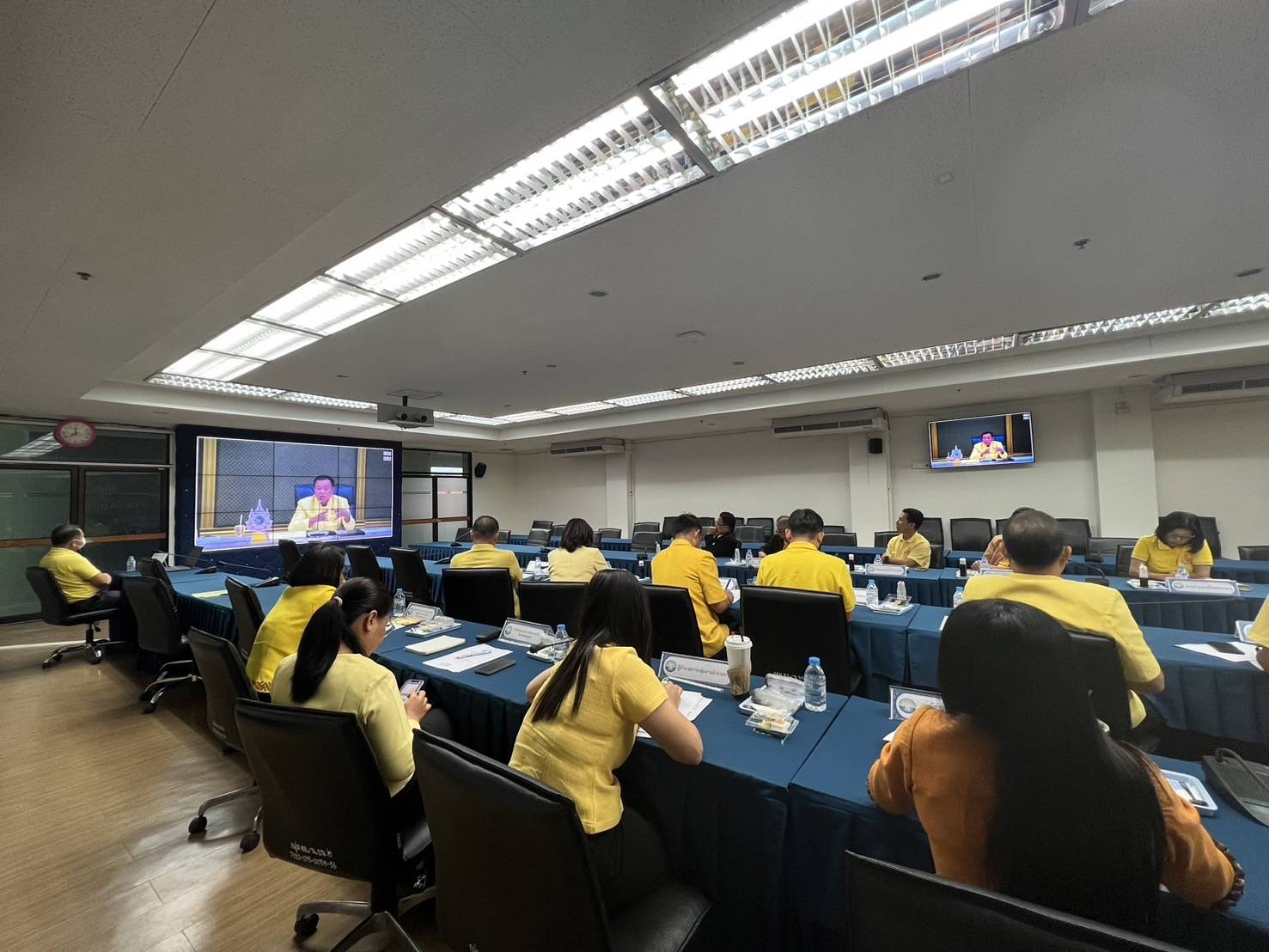 📢พช.สกลนคร : ร่วมประชุมขับเคลื่อนและติดตามนโยบายของรัฐบาลและภารกิจสำคัญของกระทรวงมหาดไทย ประจำปีงบประมาณ พ.ศ.๒๕๖๗  ผ่านระบบวีดิทัศน์ทางไกล (VCS)