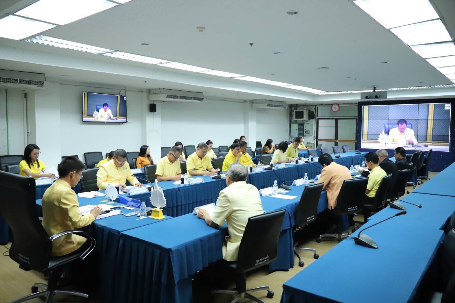 📢พช.สกลนคร : ร่วมประชุมขับเคลื่อนและติดตามนโยบายของรัฐบาลและภารกิจสำคัญของกระทรวงมหาดไทย ประจำปีงบประมาณ พ.ศ.๒๕๖๗  ผ่านระบบวีดิทัศน์ทางไกล (VCS)