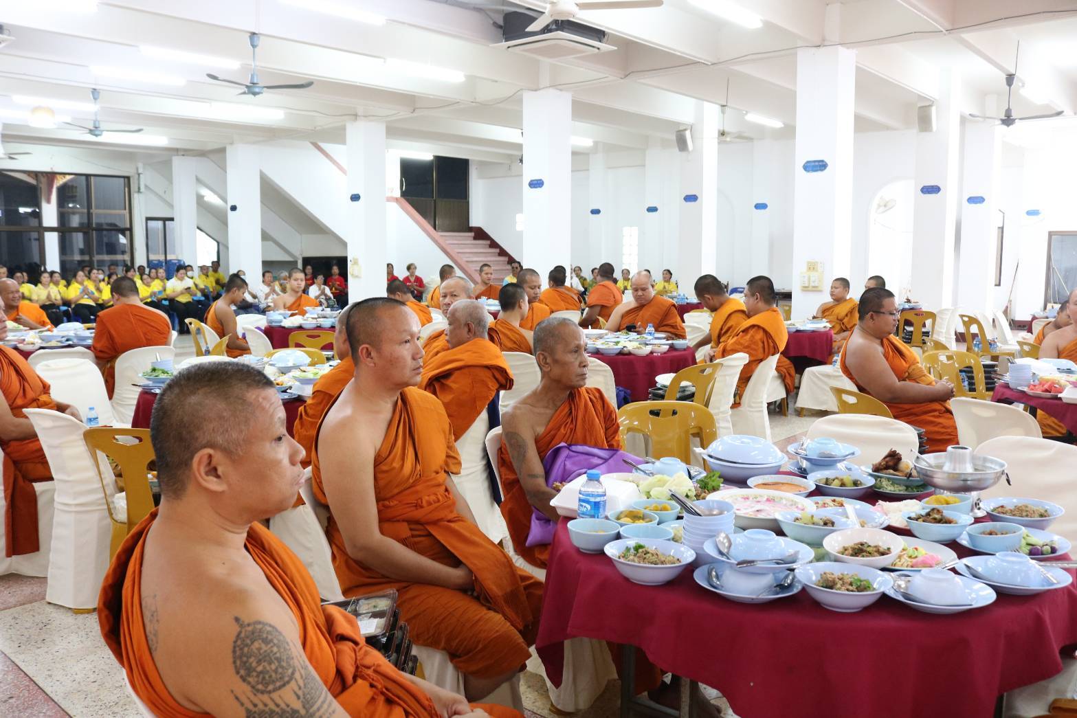 จังหวัดสกลนคร : จัดพิธีถวายภัตตาหารและเครื่องเขียนพระราชทาน แด่พระภิกษุ สามเณร ในการสอบบาลีสนามหลวง ครั้งที่ ๑ ครั้งหลัง ประจำปี พ.ศ. ๒๕๖๗ เป็นวันที่ ๓ วันสุดท้าย 🗓วันที่ ๗ มีนาคม ๒๕๖๗
