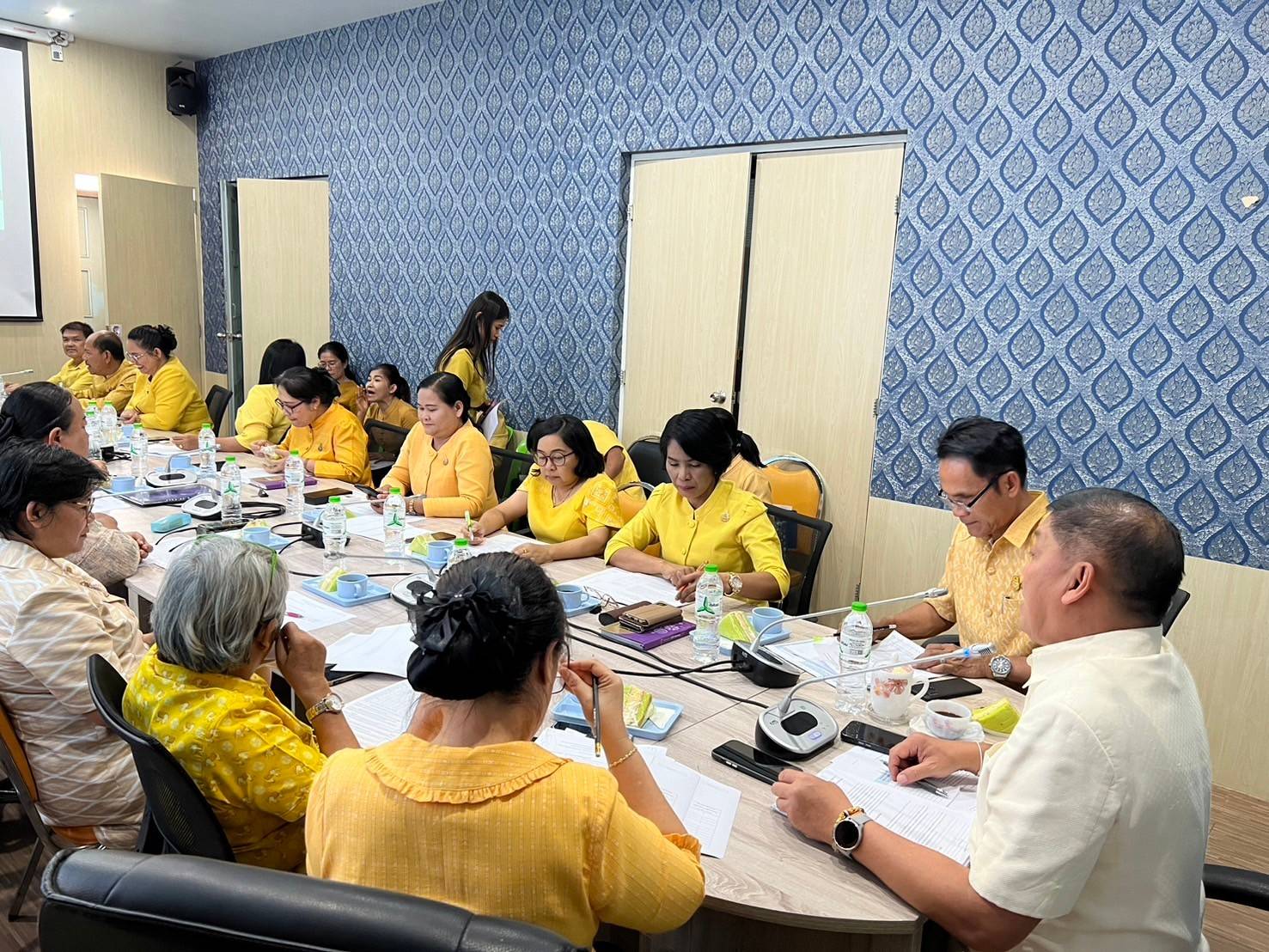 พช.สกลนคร : จัดประชุมติดตามความก้าวหน้าการดำเนินงานตามตัวชี้วัดและค่าเป้าหมายการปฏิบัติราชการ สำนักงานพัฒนาชุมชนจังหวัดสกลนคร รอบการประเมินที่ 1/2567