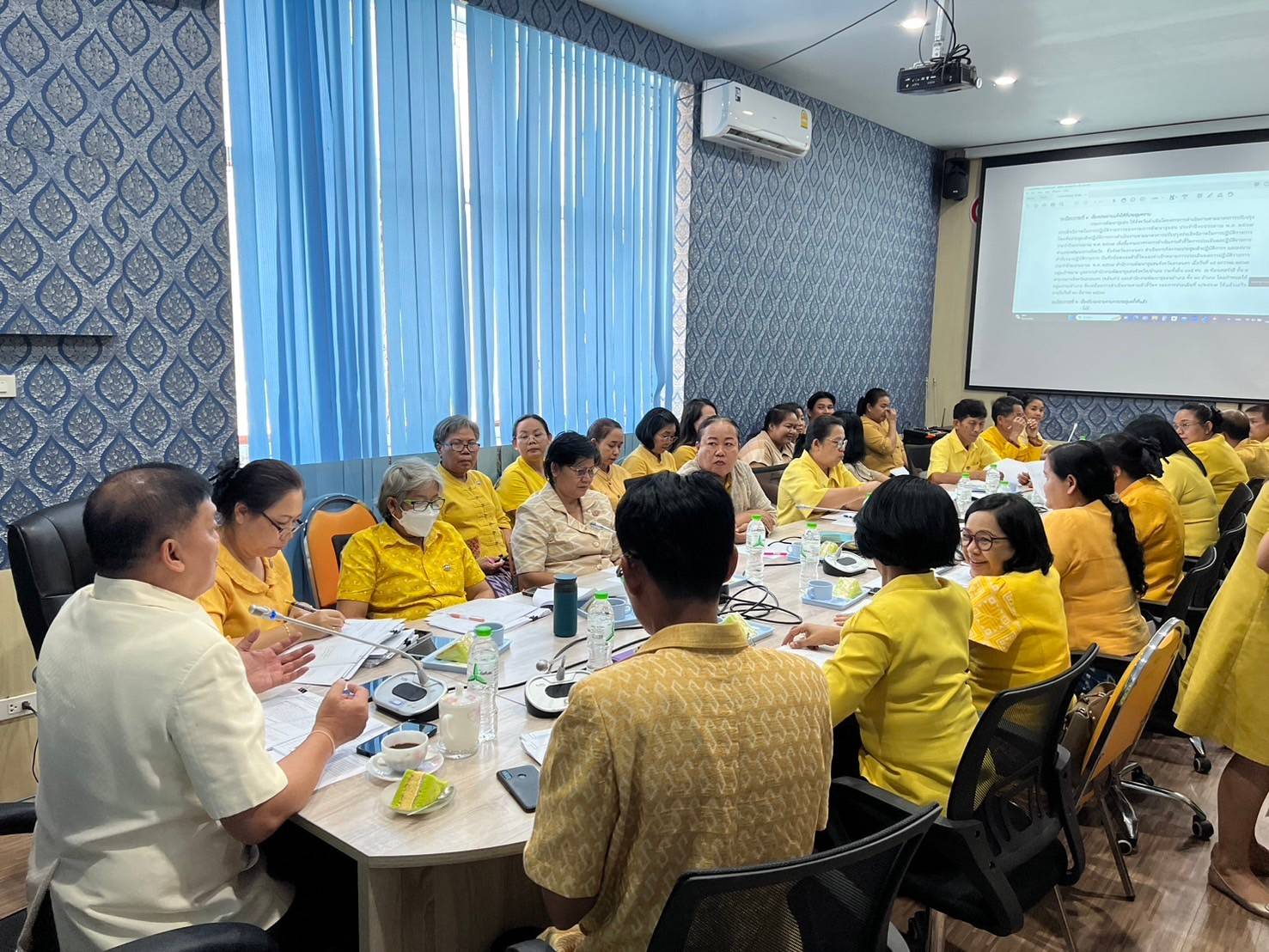 พช.สกลนคร : จัดประชุมติดตามความก้าวหน้าการดำเนินงานตามตัวชี้วัดและค่าเป้าหมายการปฏิบัติราชการ สำนักงานพัฒนาชุมชนจังหวัดสกลนคร รอบการประเมินที่ 1/2567