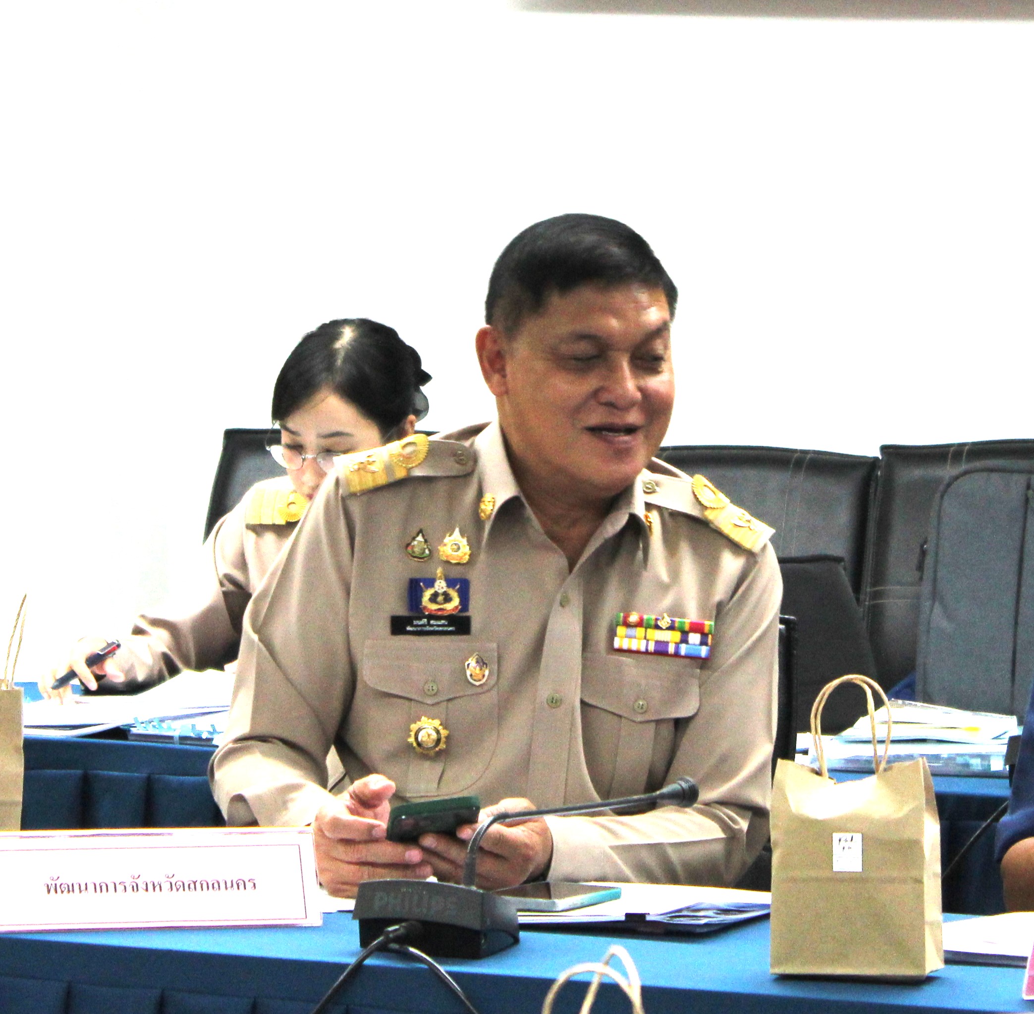 พช.สกลนคร : ร่วมประชุมชี้แจงกับคณะกรรมาธิการวิสามัญพิจารณาศึกษาร่างพระราชบัญญัติงบประมาณรายจ่าย ประจำปีงบประมาณ พ.ศ. ๒๕๖๗ วุฒิสภา ครั้งที่ ๒๗/๒๕๖๗