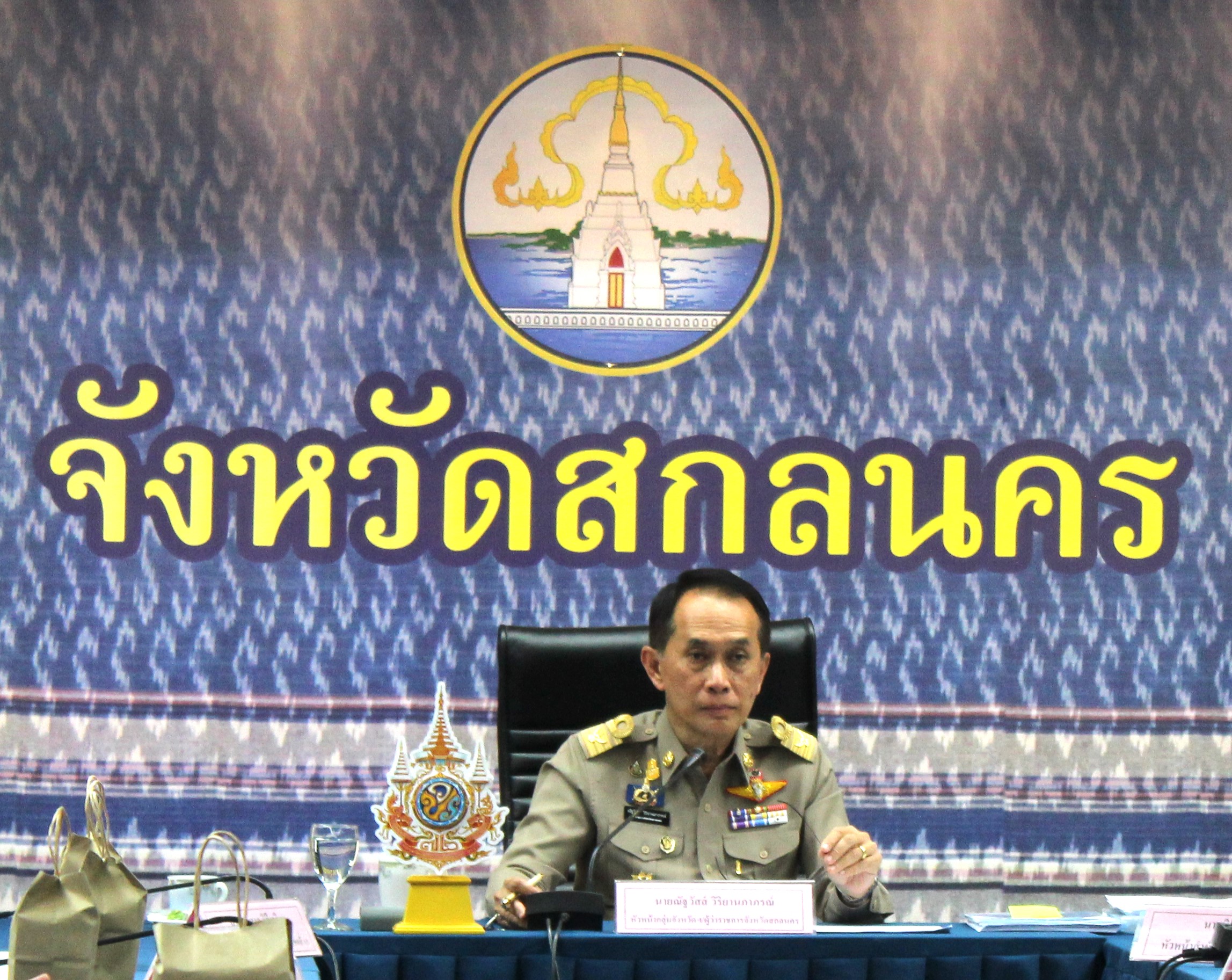 พช.สกลนคร : ร่วมประชุมชี้แจงกับคณะกรรมาธิการวิสามัญพิจารณาศึกษาร่างพระราชบัญญัติงบประมาณรายจ่าย ประจำปีงบประมาณ พ.ศ. ๒๕๖๗ วุฒิสภา ครั้งที่ ๒๗/๒๕๖๗