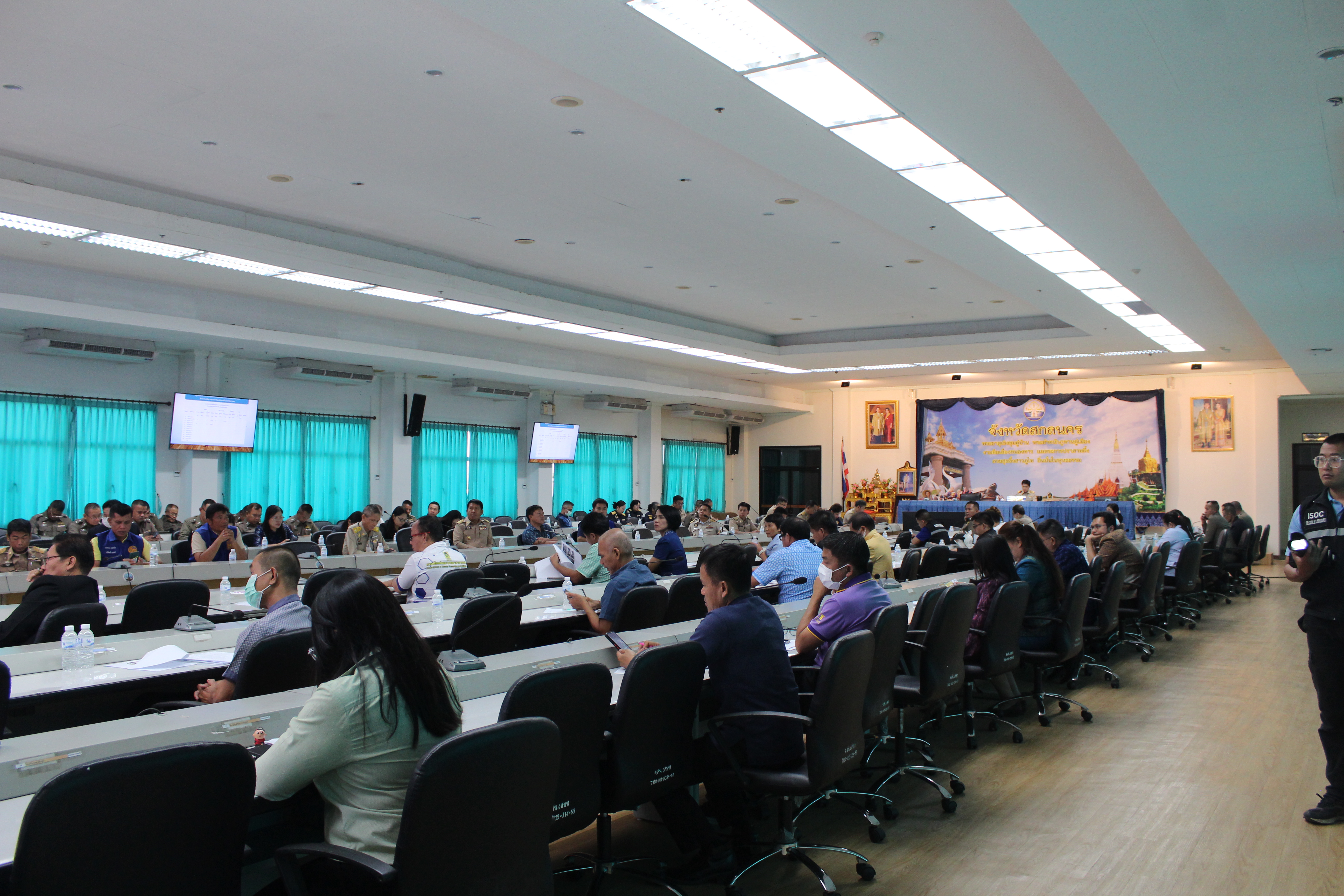 📢พช.สกลนคร : ร่วมประชุมคณะกรรมการศูนย์อำนวยการป้องกันและปราบปรามยาเสพติดจังหวัดสกลนคร