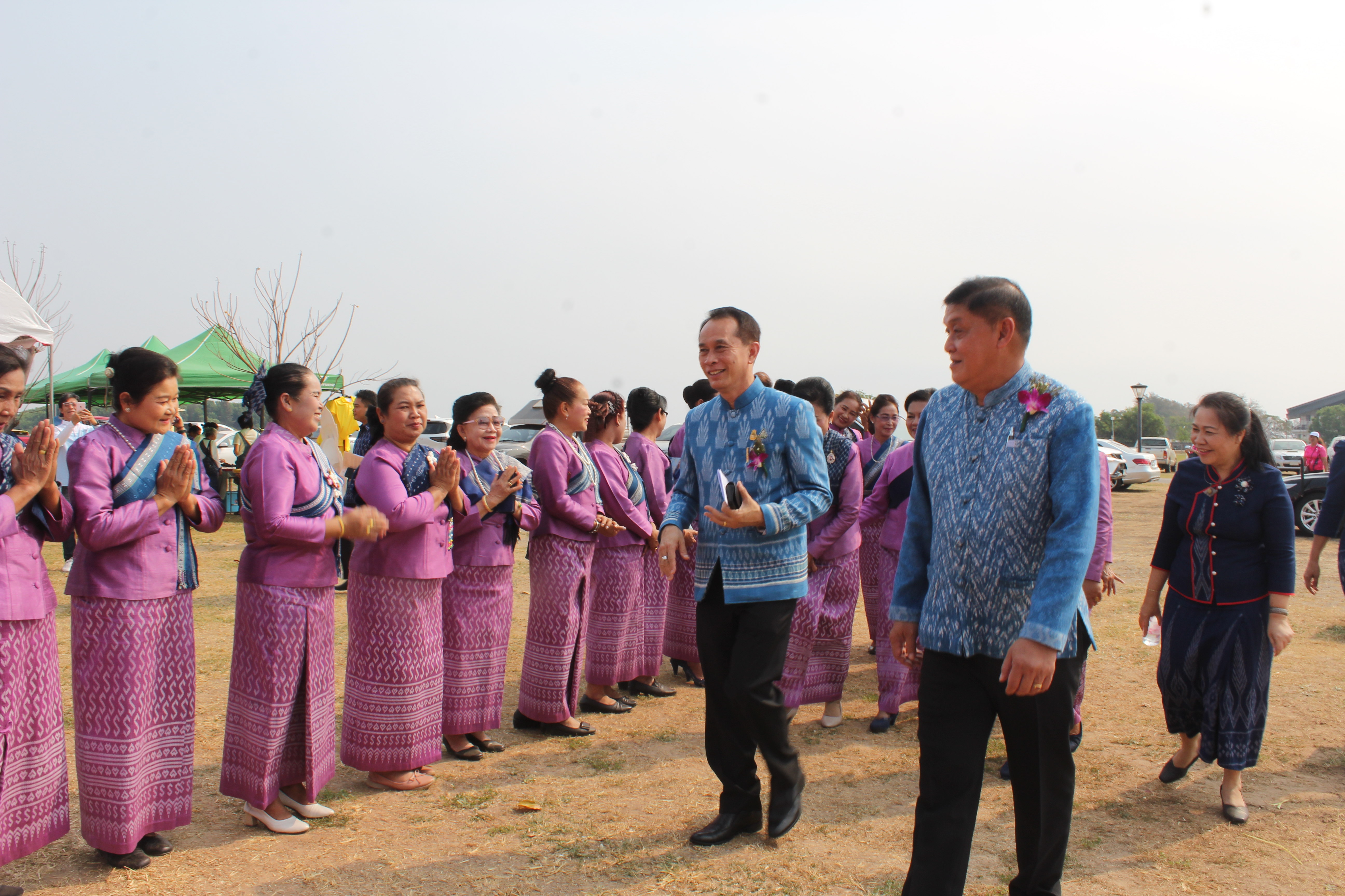 จังหวัดสกลนคร : รวมพลังสตรี บริหารกายให้ได้เหงื่อ เพื่อสุขภาพที่ดี ในงานวันสตรีสากลปี ๒๕๖๗