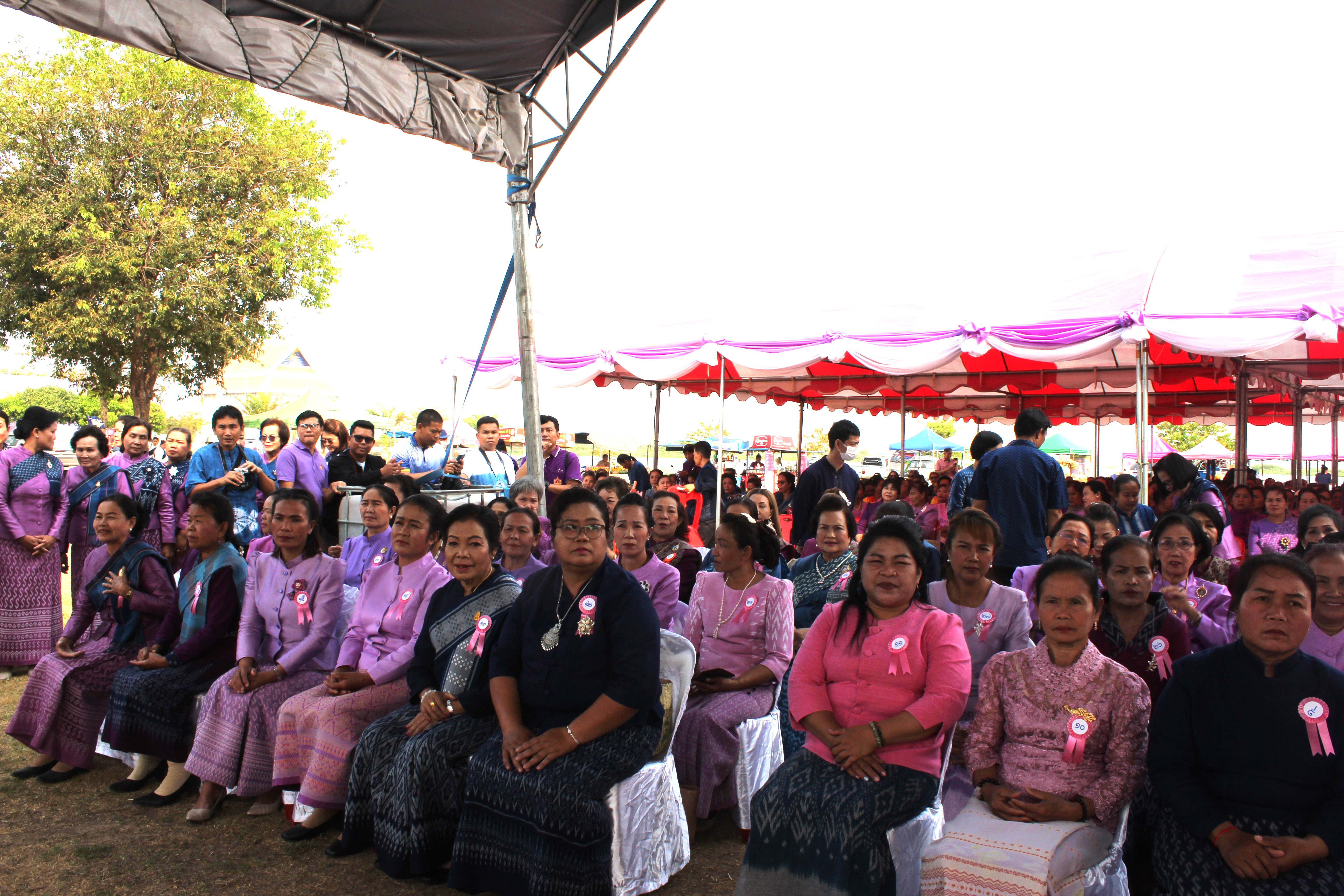 จังหวัดสกลนคร : รวมพลังสตรี บริหารกายให้ได้เหงื่อ เพื่อสุขภาพที่ดี ในงานวันสตรีสากลปี ๒๕๖๗