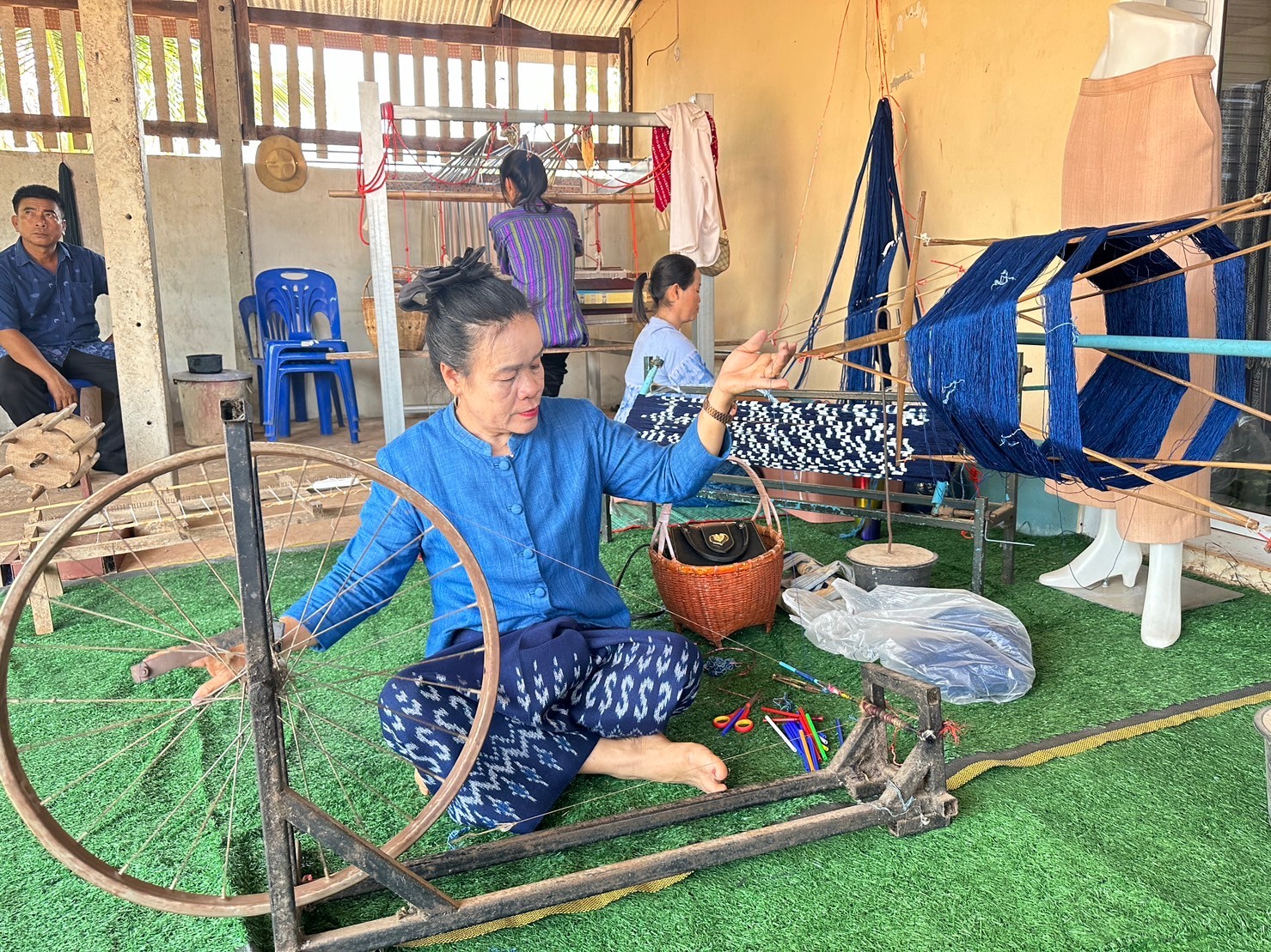 📢พช.สกลนคร : ผู้ตรวจราชการกรมการพัฒนาชุมชน นายสุรพล แก้วอินธิ ลงพื้นที่ตรวจราชการจังหวัดสกลนคร