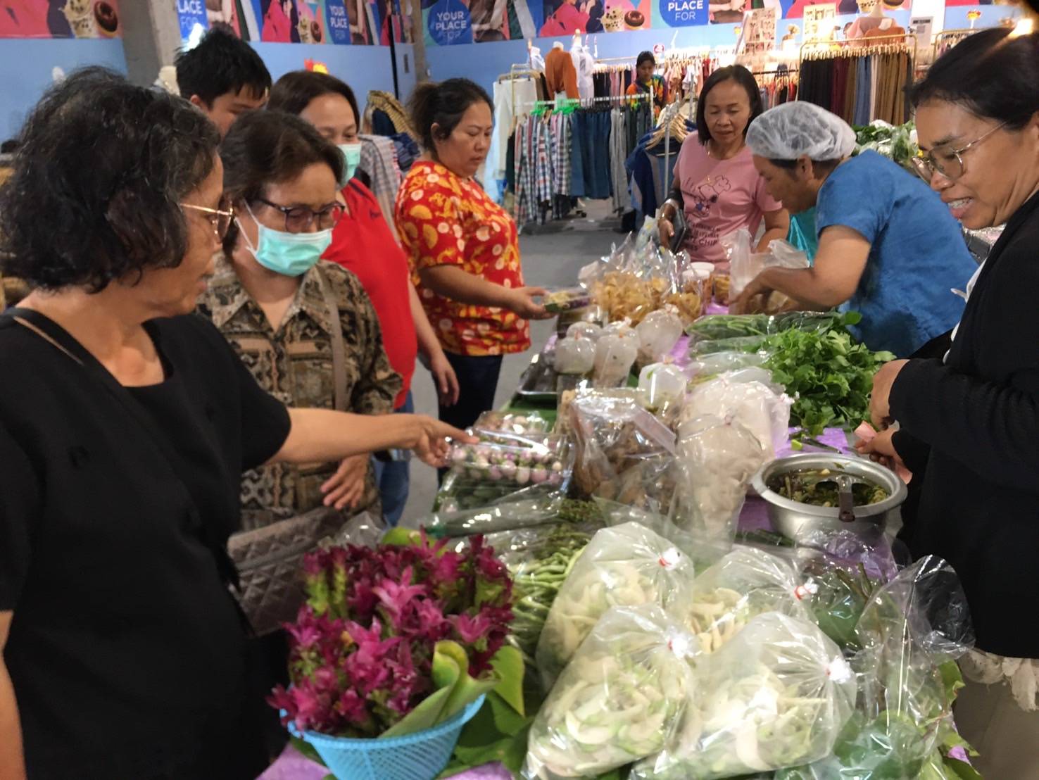 สำนักงานพัฒนาชุมชนจังหวัดสกลนคร ร่วมกับห้างสรรพสินค้าโรบินสัน ไลฟ์สไตล์ จังหวัดสกลนคร จัดกิจกรรมส่งเสริมการจำหน่ายสินค้า OTOP ในช่วง 6-12 เมษายน 2567 ณ ห้างสรรพสินค้าโรบินสัน ไลฟ์สไตล์ จังหวัดสกลนคร