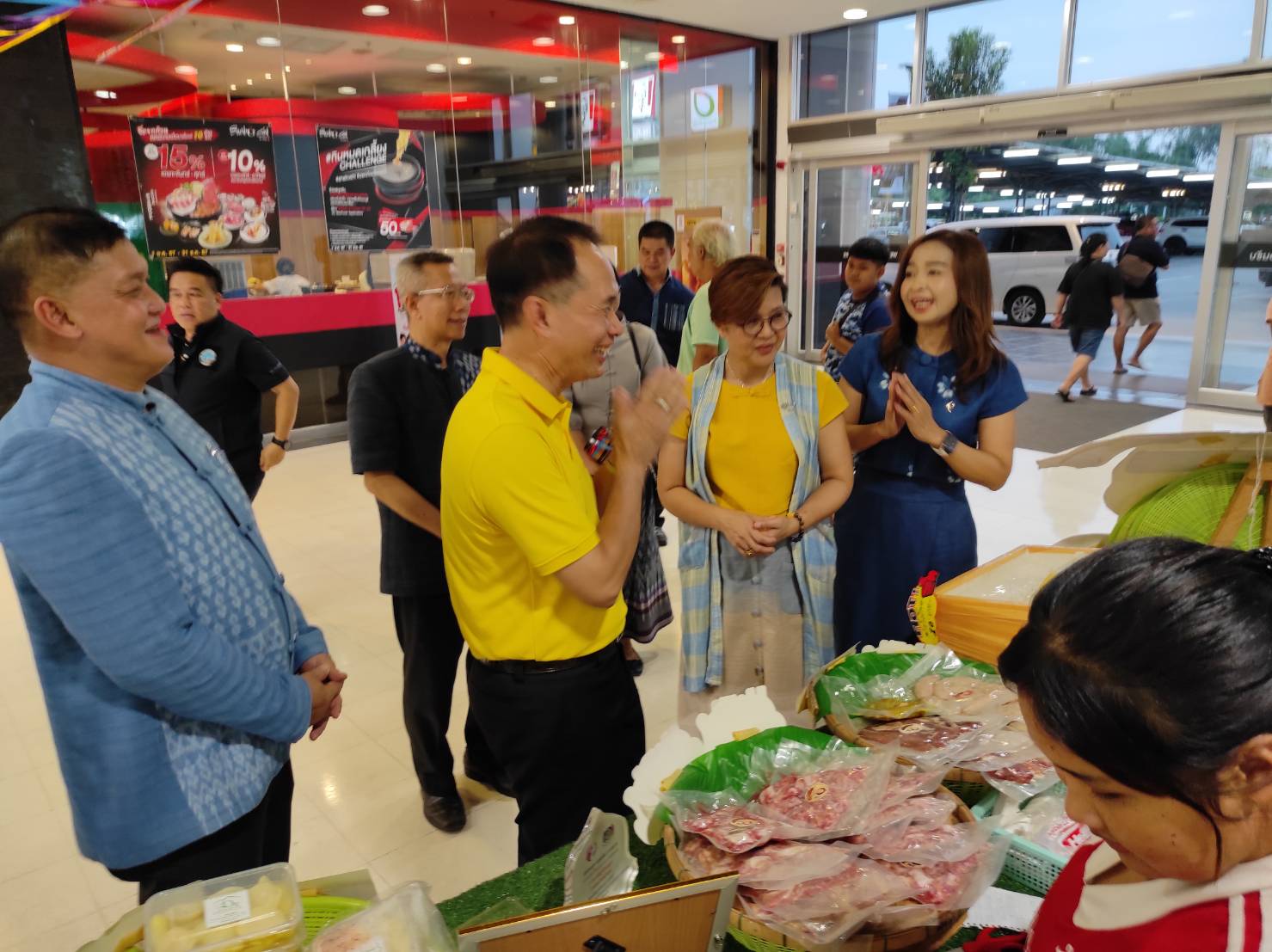 จังหวัดสกลนคร MOU ห้างสรรพสินค้า โรบินสัน ไลฟ์สไตล์ จังหวัดสกลนคร จัดกิจกรรมส่งเสริมช่องทางการจำหน่ายสินค้า OTOP และอาหารปลอดภัย ในช่วงเทศกาลสงกรานต์ ระหว่างวันที่ 6-16 เมษายน 2567