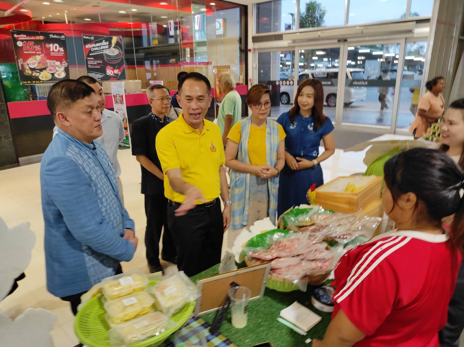 จังหวัดสกลนคร MOU ห้างสรรพสินค้า โรบินสัน ไลฟ์สไตล์ จังหวัดสกลนคร จัดกิจกรรมส่งเสริมช่องทางการจำหน่ายสินค้า OTOP และอาหารปลอดภัย ในช่วงเทศกาลสงกรานต์ ระหว่างวันที่ 6-16 เมษายน 2567