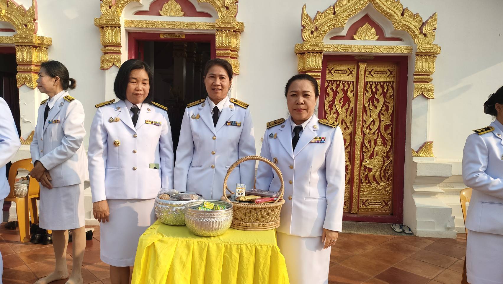 ♦พช.สกลนคร : ร่วมพิธีทำบุญตักบาตร เนื่องในวันที่ระลึกพระบาทสมเด็จพระพุทธยอดฟ้าจุฬาโลกมหาราช และวันที่ระลึกมหาจักรีบรมราชวงศ์ ประจำปี ๒๕๖๗
