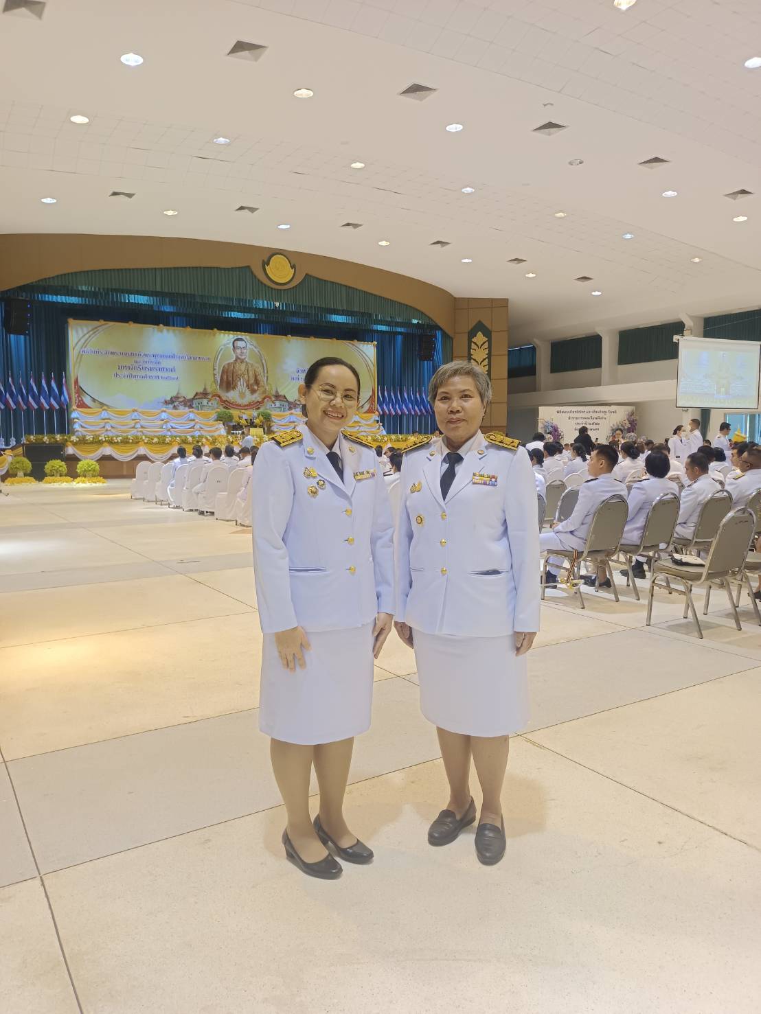 ♦พช.สกลนคร : ร่วมวางพุ่มดอกไม้ ถวายราชสักการะ เนื่องในวันที่ระลึกพระบาทสมเด็จพระพุทธยอดฟ้าจุฬาโลกมหาราช และวันที่ระลึกมหาจักรีบรมราชวงศ์ ประจำปี ๒๕๖๗