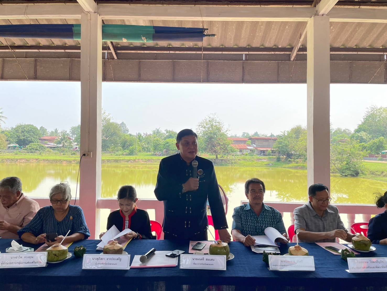 📢พช.สกลนคร : ลงสำรวจพื้นที่พร้อมให้คำแนะนำหมู่บ้านต้นแบบการพัฒนาตามแนวพระราชดำริตามโครงการ ๙ ; ๑๐ ปฏิบัติบูชา “สืบสาน รักษา ต่อยอด” เพื่อพัฒนาชุมชน จังหวัดสกลนคร ประจำปี ๒๕๖๗