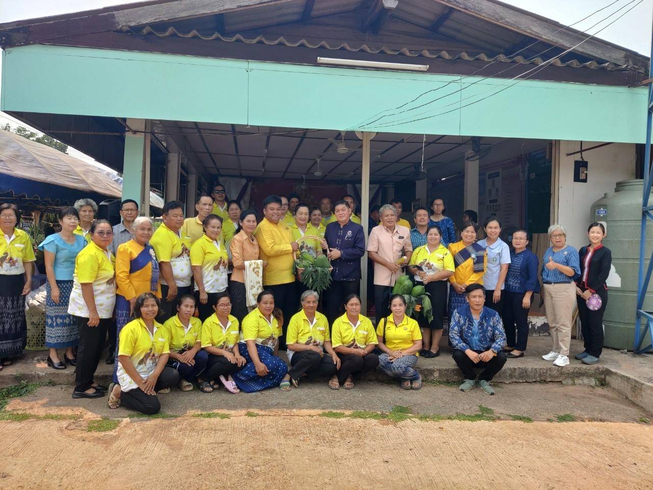 📢พช.สกลนคร : ลงสำรวจพื้นที่พร้อมให้คำแนะนำหมู่บ้านต้นแบบการพัฒนาตามแนวพระราชดำริตามโครงการ ๙ ; ๑๐ ปฏิบัติบูชา “สืบสาน รักษา ต่อยอด” เพื่อพัฒนาชุมชน จังหวัดสกลนคร ประจำปี ๒๕๖๗