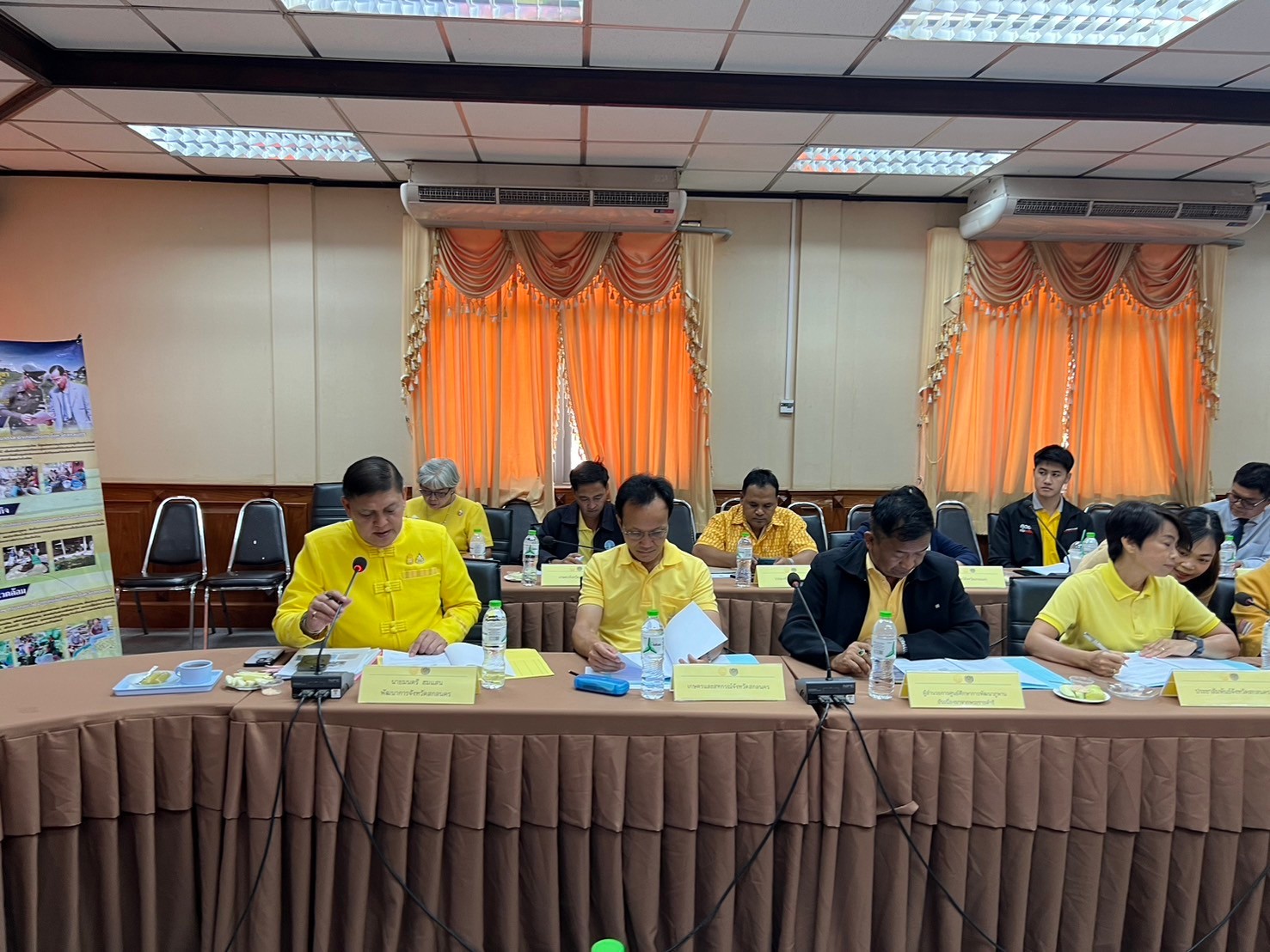 จังหวัดสกลนคร ประชุมคณะกรรมการขับเคลื่อนโครงการ 9 ; 10 ปฏิบัติบูชา“สืบสาน รักษา ต่อยอด” เพื่อพัฒนาชุมชน ประจำปี 2567