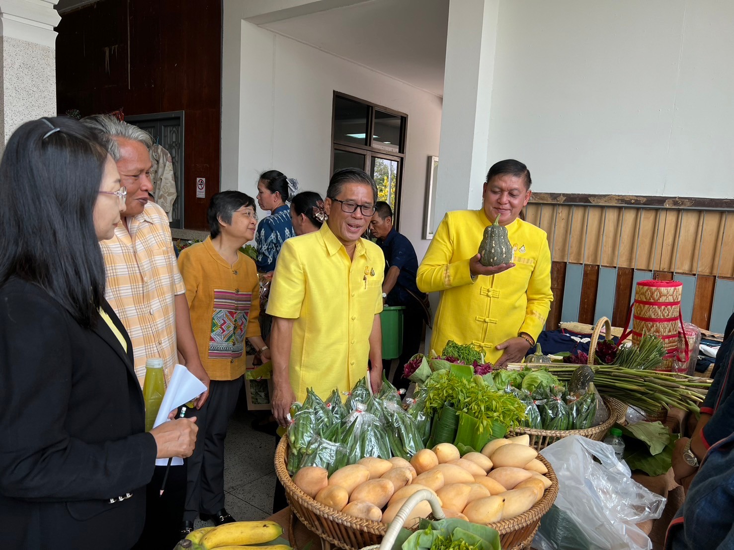 จังหวัดสกลนคร ประชุมคณะกรรมการขับเคลื่อนโครงการ 9 ; 10 ปฏิบัติบูชา“สืบสาน รักษา ต่อยอด” เพื่อพัฒนาชุมชน ประจำปี 2567