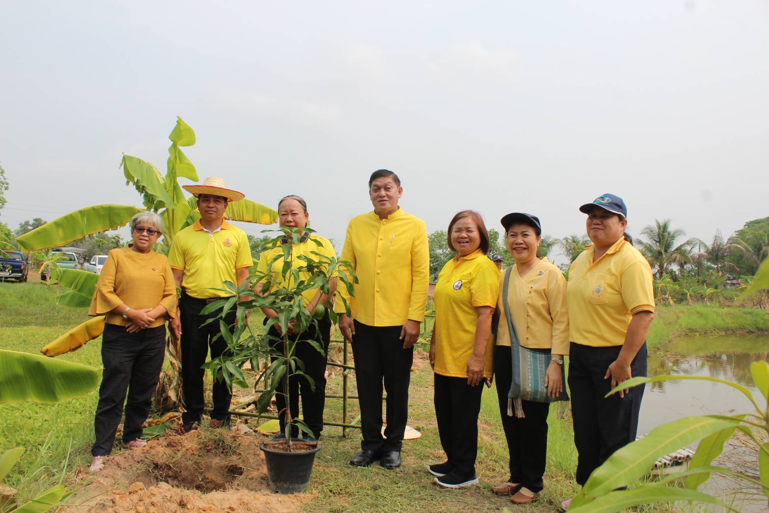 📢 จังหวัดสกลนคร : ดำเนินโครงการเฉลิมพระเกียรติพระบาทสมเด็จพระเจ้าอยู่หัว เนื่องในโอกาสมหามงคลเฉลิมพระชนมพรรษา 6 รอบ 28 กรกฎาคม 2567 กิจกรรม “เอามื้อสามัคคี ทำความดี ถวายเป็นพระราชกุศล”