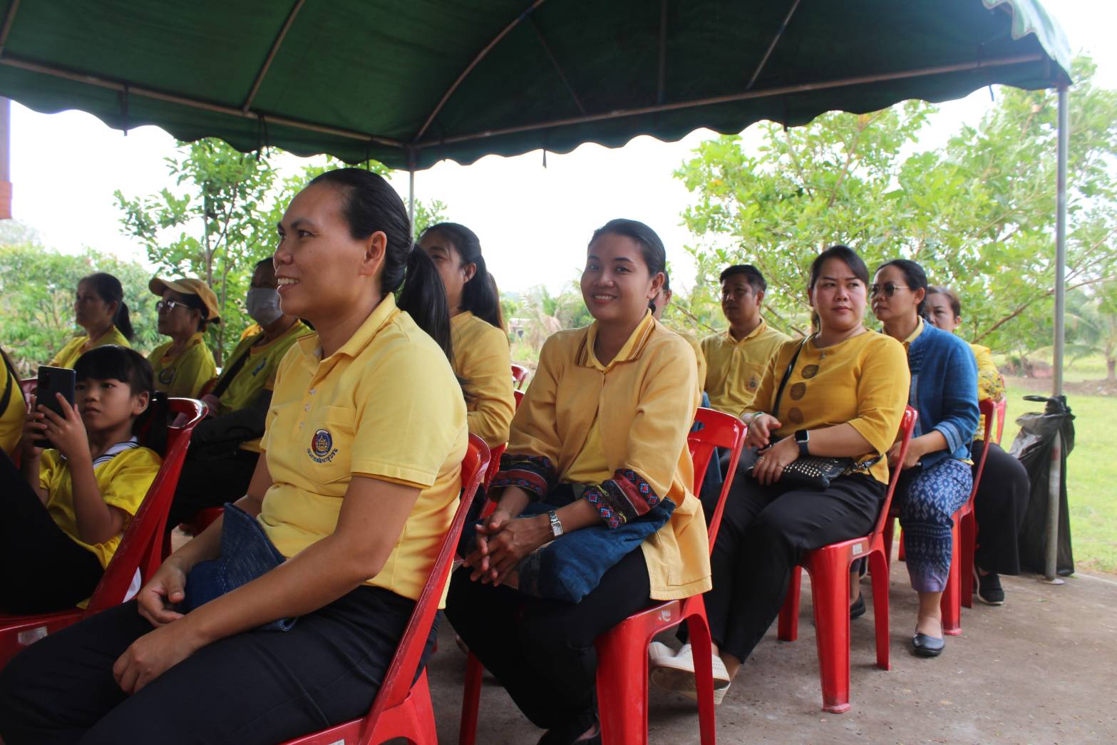 📢 จังหวัดสกลนคร : ดำเนินโครงการเฉลิมพระเกียรติพระบาทสมเด็จพระเจ้าอยู่หัว เนื่องในโอกาสมหามงคลเฉลิมพระชนมพรรษา 6 รอบ 28 กรกฎาคม 2567 กิจกรรม “เอามื้อสามัคคี ทำความดี ถวายเป็นพระราชกุศล”