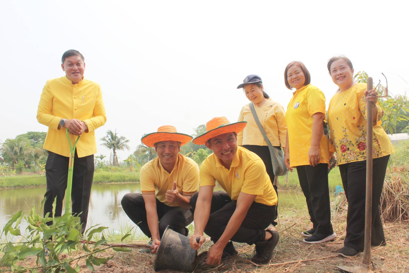 📢 จังหวัดสกลนคร : ดำเนินโครงการเฉลิมพระเกียรติพระบาทสมเด็จพระเจ้าอยู่หัว เนื่องในโอกาสมหามงคลเฉลิมพระชนมพรรษา 6 รอบ 28 กรกฎาคม 2567 กิจกรรม “เอามื้อสามัคคี ทำความดี ถวายเป็นพระราชกุศล”