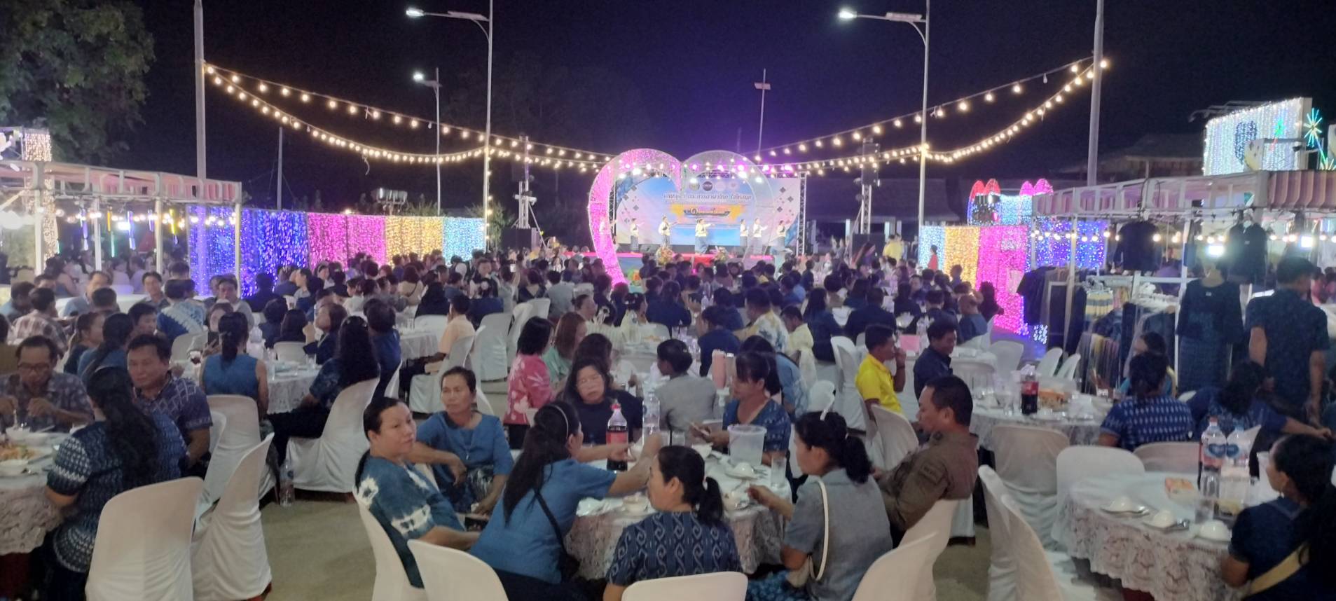 “เสน่ห์ภูษา ตระการตาผ้าไทยใส่ให้สนุก”