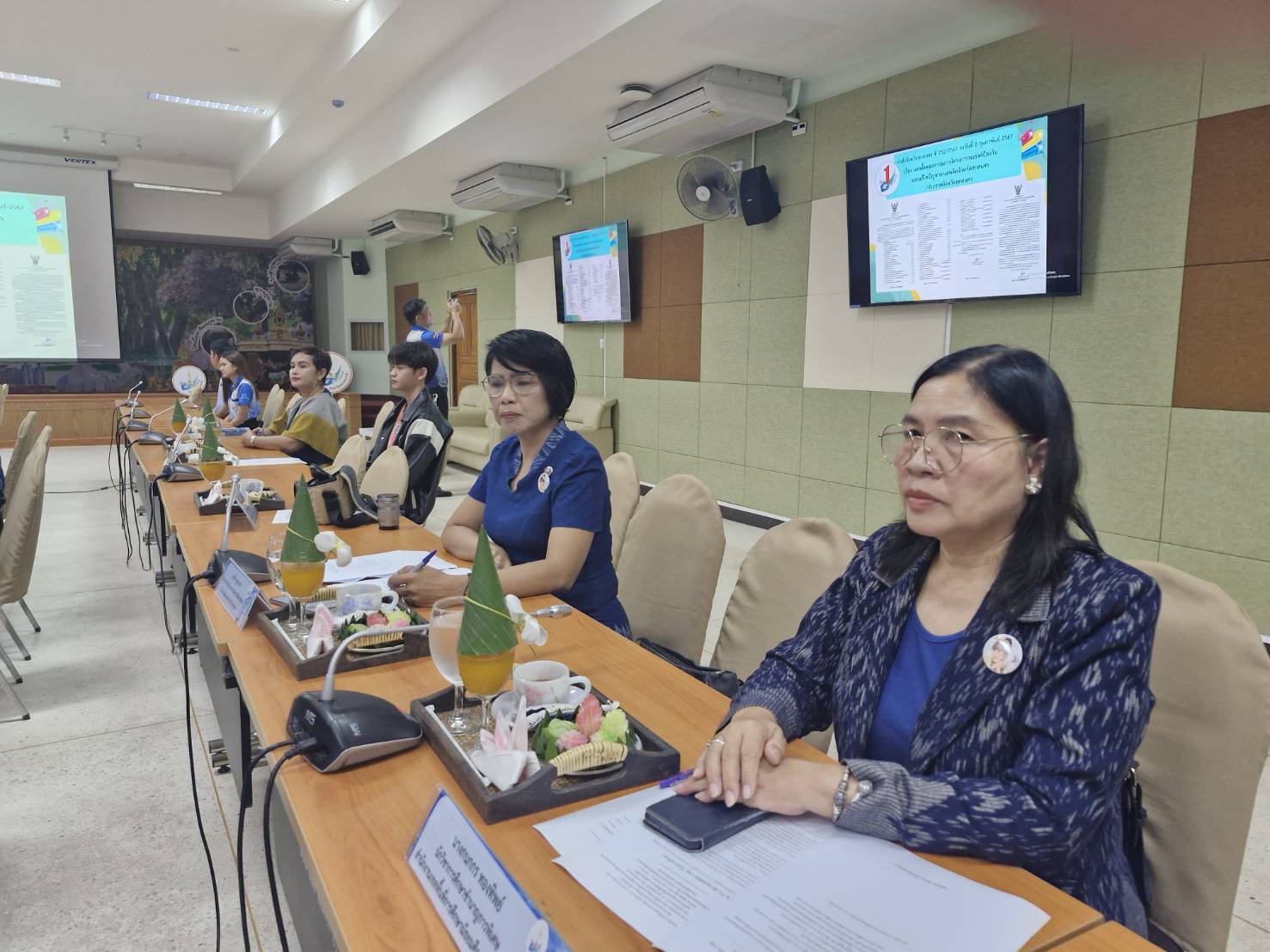 📢 พช.สกลนคร : ร่วมรับการตรวจเยี่ยมการปฏิบัติงานและเก็บคะแนนการประกวดกิจกรรมโครงการ TO BE NUMBER ONE ระดับประเทศ