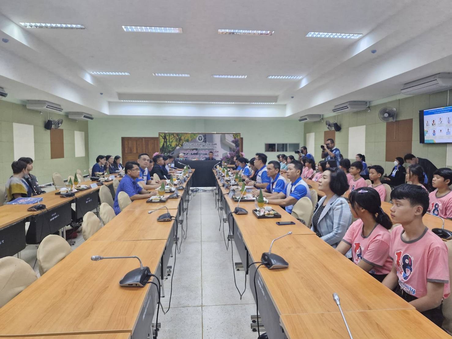 📢 พช.สกลนคร : ร่วมรับการตรวจเยี่ยมการปฏิบัติงานและเก็บคะแนนการประกวดกิจกรรมโครงการ TO BE NUMBER ONE ระดับประเทศ