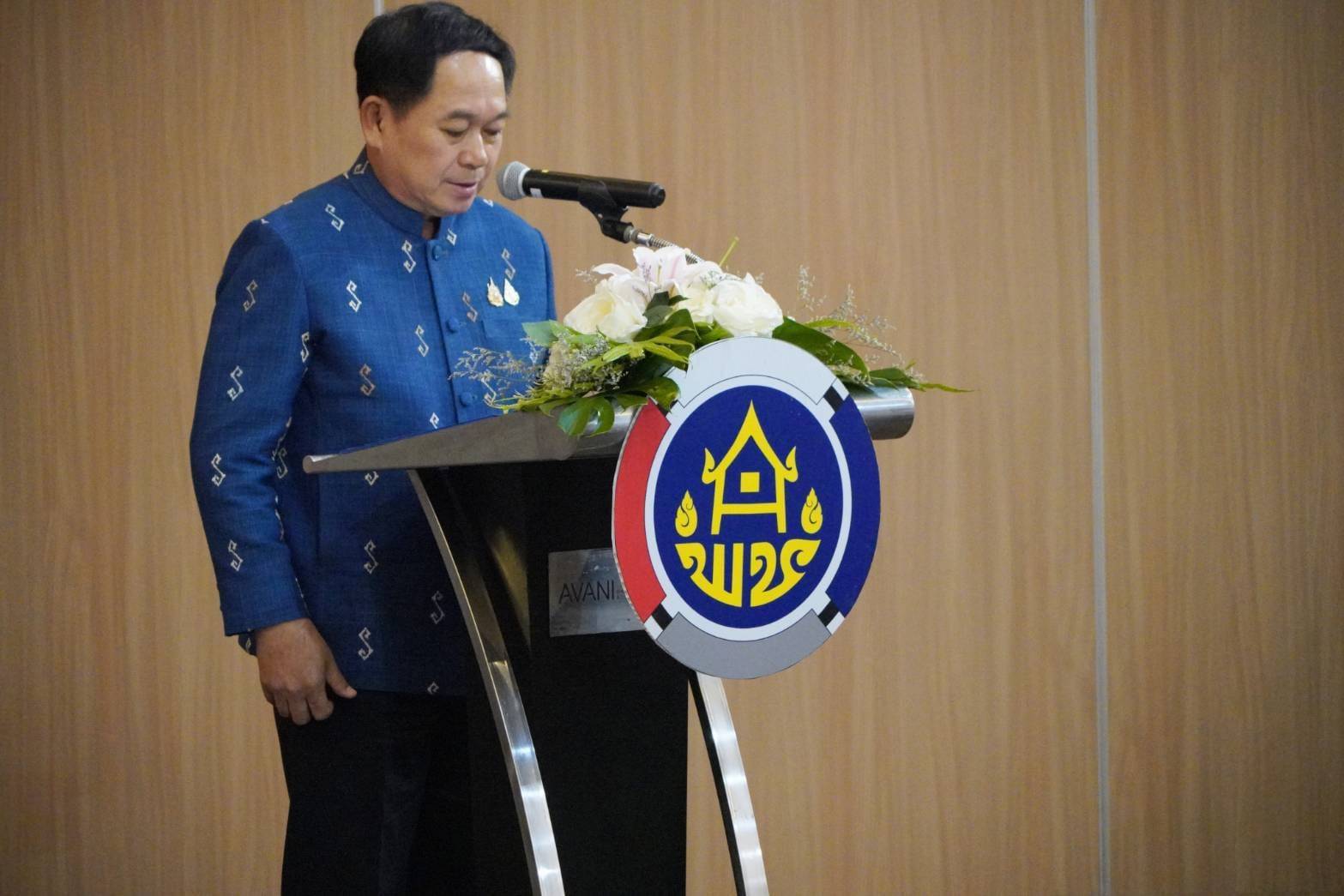 📢พช.สกลนคร: ร่วมกิจกรรมอบรมเชิงปฏิบัติการพัฒนาศักยภาพผู้ผลิต ผู้ประกอบการ OTOP ประเภทผ้าและเครื่องแต่งกาย ช่างทอผ้าและงานหัตถกรรม (Coaching) ผ้าลายพระราชทาน “ผ้าลายสิริวชิราภรณ์” และงานหัตถกรรม ในโครงการพัฒนาผลิตภัณฑ์ OTOP ประเภทผ้าและงานหัตถกรรม