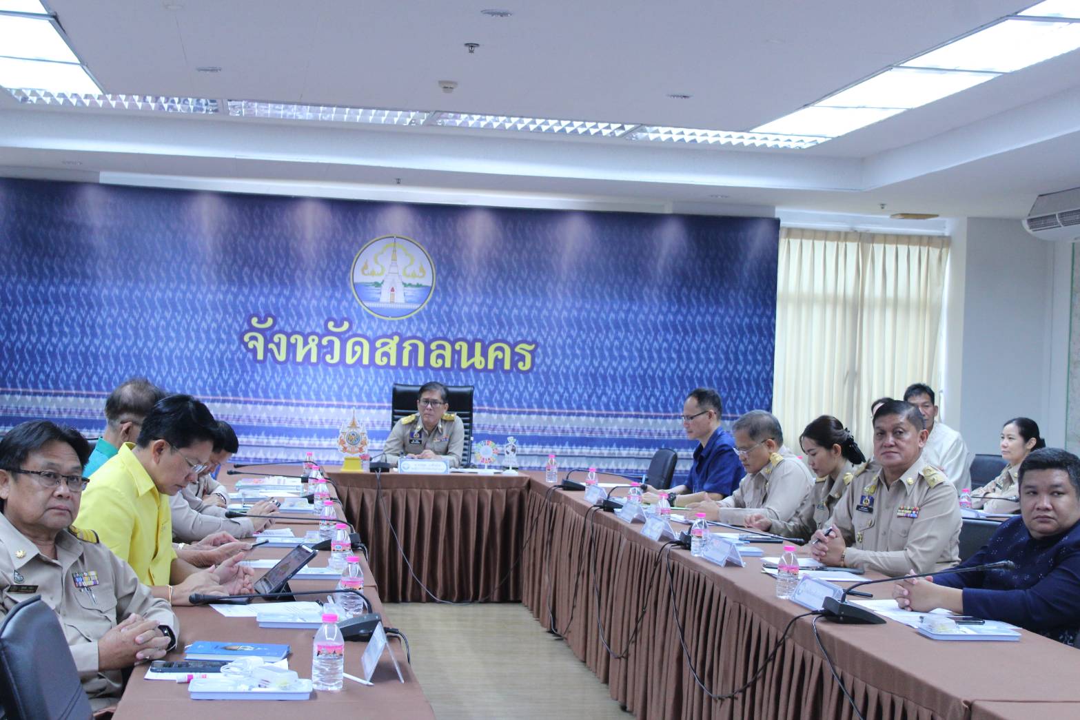 📢จังหวัดสกลนคร : ร่วมประชุมขับเคลื่อนและติดตามนโยบายของรัฐบาล และภารกิจสำคัญของปลัดกระทรวงมหาดไทยประจำปีงบประมาณ พ.ศ. ๒๕๖๗ (เดือนพฤษภาคม ๒๕๖๗) ผ่านระบบวีดิทัศน์ทางไกล (VCS)