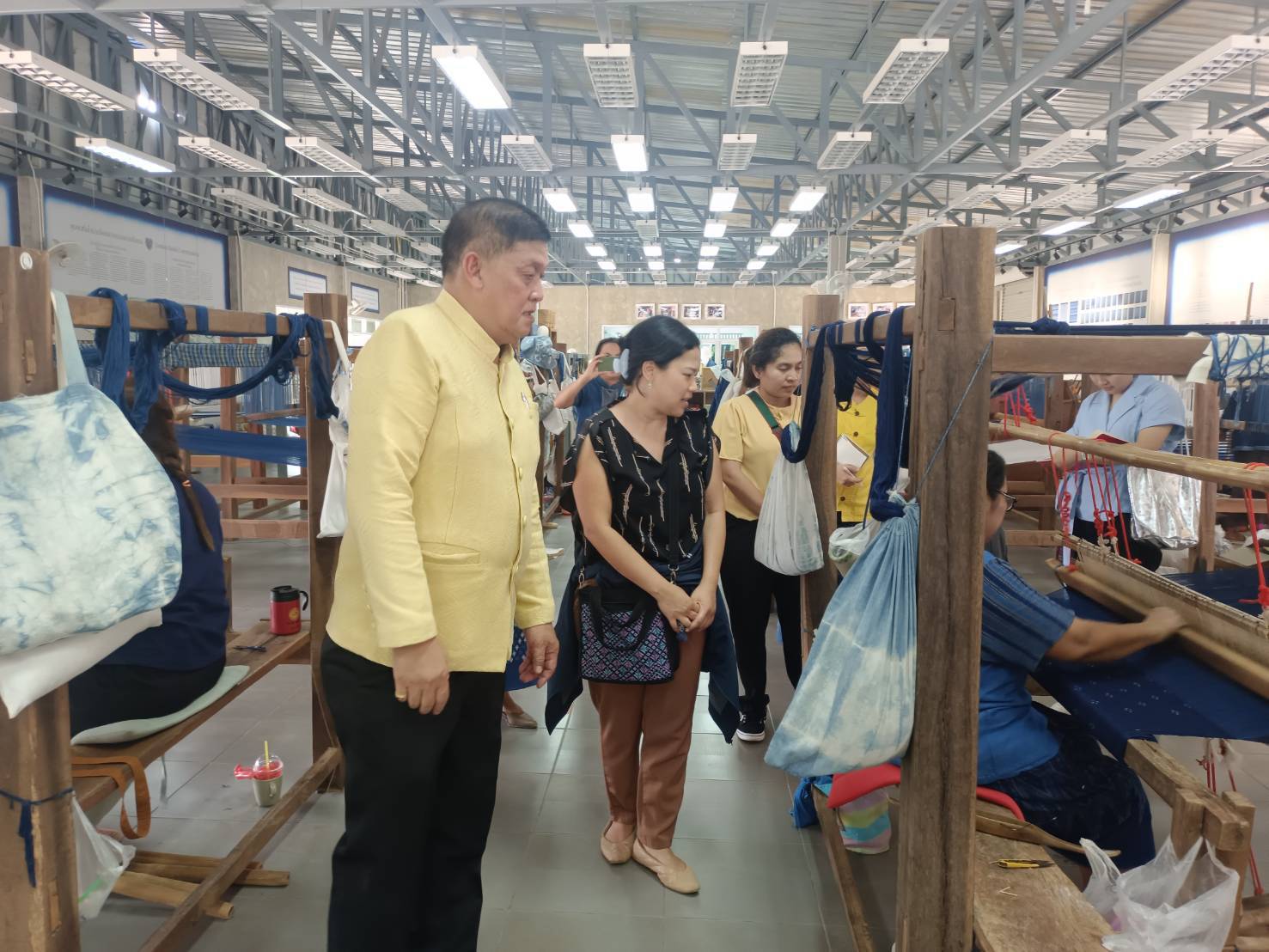 พช.สกลนคร ต้อนรับคณะสำรวจสถานที่ดูงานจากกรมสารนิเทศ กระทรวงการต่างประเทศ