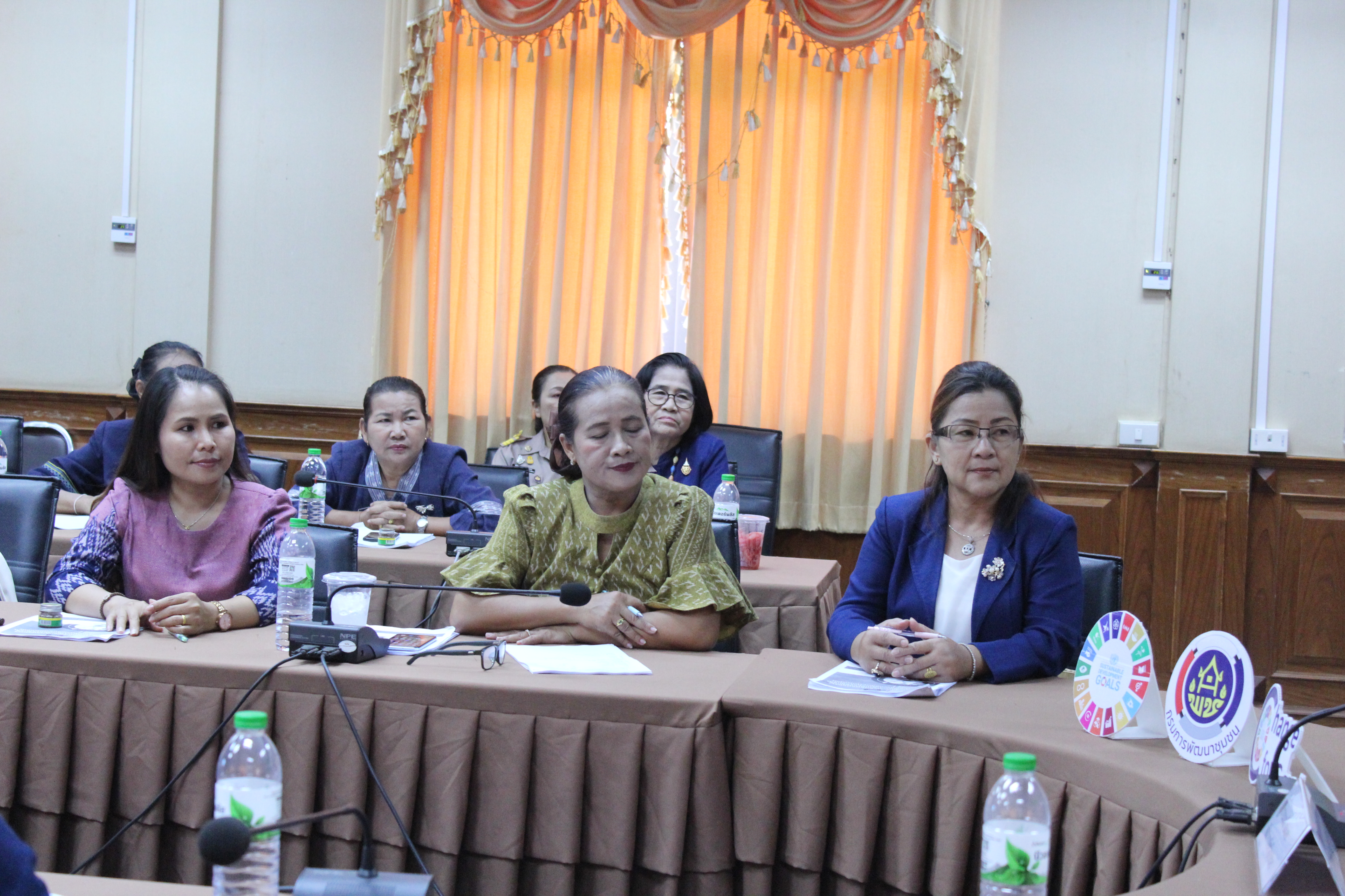 📢จังหวัดสกลนคร : ประชุมเชิงปฏิบัติการเสริมสร้างศักยภาพองค์กรสตรีเพื่อขับเคลื่อนการขจัดความยากจน