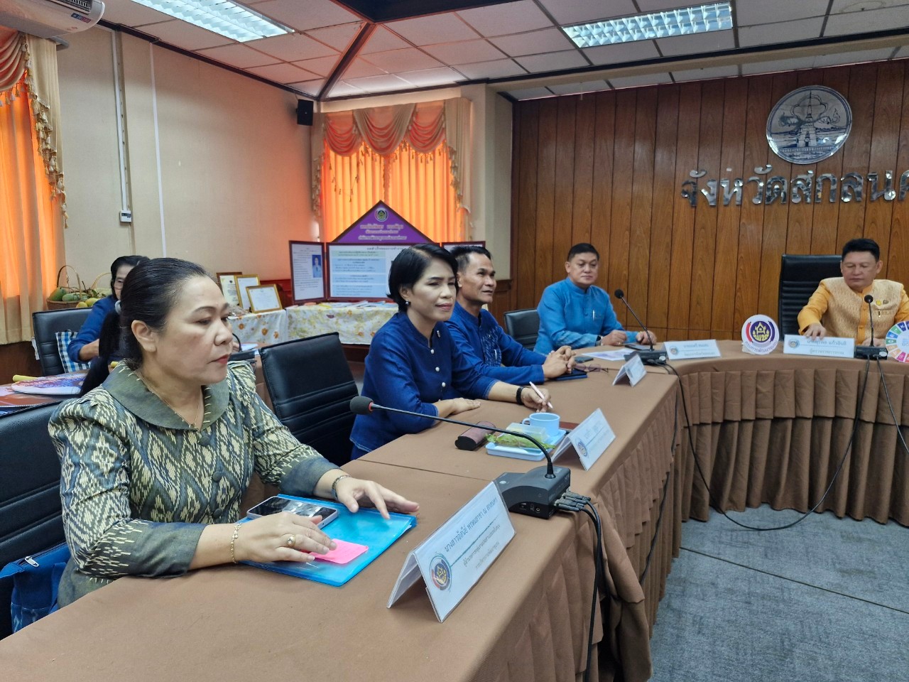 พช.สกลนคร : รับการประเมินข้าราชการ ลูกจ้างประจำ พนักงานราชการดีเด่น กรมการพัฒนาชุมชน ประจำปี ๒๕๖๗