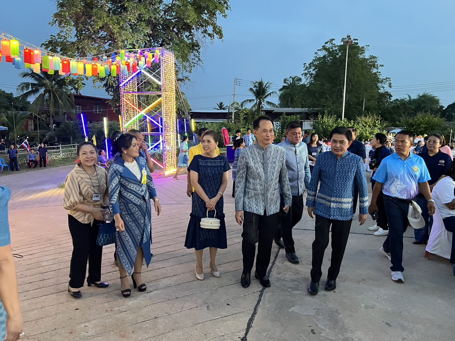 “เสน่ห์ภูษา ตระการตาผ้าไทยใส่ให้สนุก”