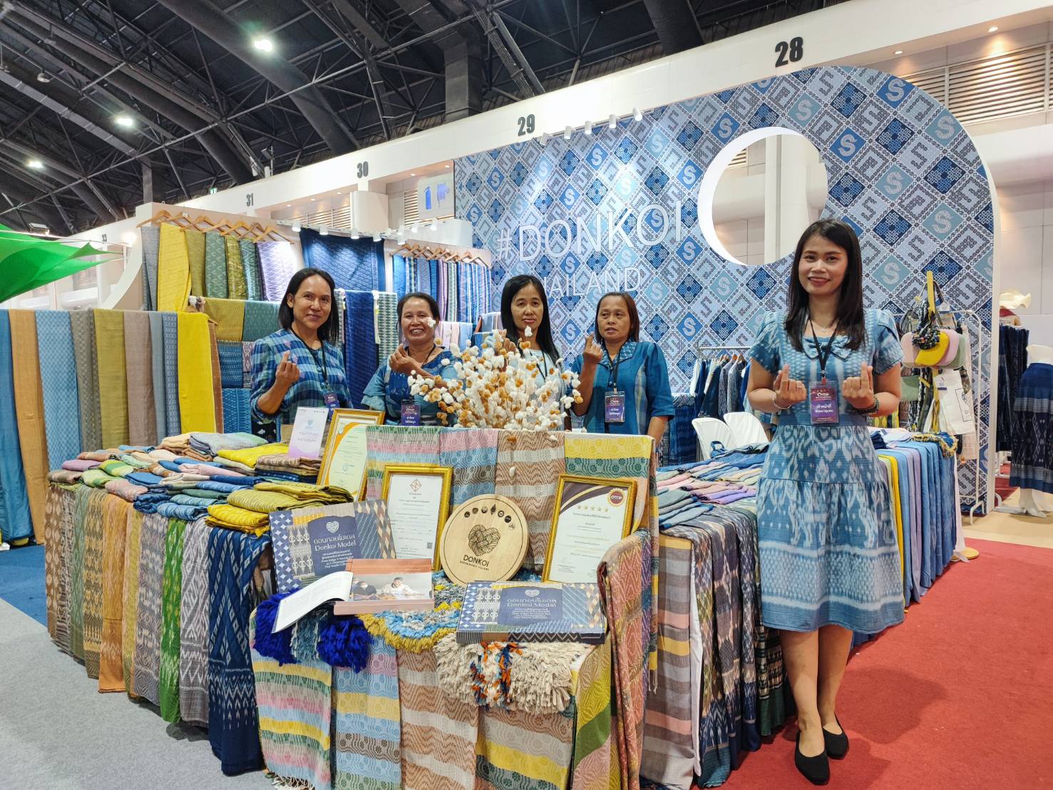 พช.สกลนคร : เชิญเที่ยวงาน OTOP MIDYEAR ๒๐๒๔ “หลากหลายผลิตภัณฑ์ สีสันภูมิปัญญาไทย” ระหว่าง ๘ – ๑๖ มิ.ย. ๖๗ ณ อิมแพ็ค เมืองทองธานี