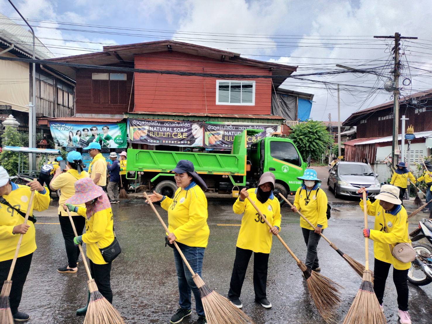 📢จิตอาสาพระราชทาน จังหวัดสกลนคร ทำความดีด้วยหัวใจ ร่วมกิจกรรมบำเพ็ญสาธารณประโยชน์และสาธารณกุศล เนื่องในโอกาสวันคล้ายวันเฉลิมพระชนมพรรษา สมเด็จพระนางเจ้าฯ พระบรมราชินี 3 มิถุนายน 2567