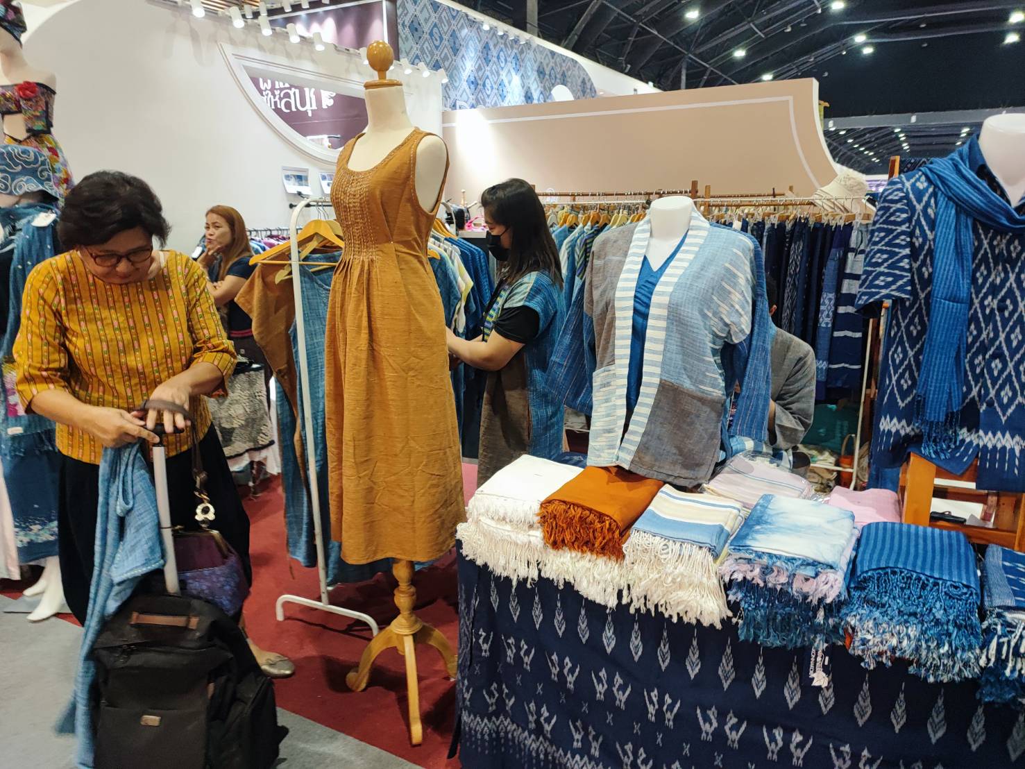 📢พช.สกลนคร : ขอเชิญเที่ยวงาน OTOP MIDYEAR ๒๐๒๔ “หลากหลายผลิตภัณฑ์ สีสันภูมิปัญญาไทย” ระหว่าง ๘ – ๑๖ มิ.ย. ๖๗ ณ อิมแพ็ค เมืองทองธานี