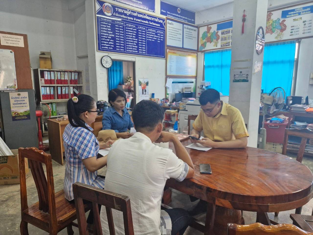 📢พช.สกลนคร : เร่งขับเคลื่อนการดำเนินงานหมู่บ้านป้องกันและแก้ไขปัญหายาเสพติด โดยกองทุนแม่ของแผ่นดิน ตามนโยบายของกระทรวงมหาดไทย