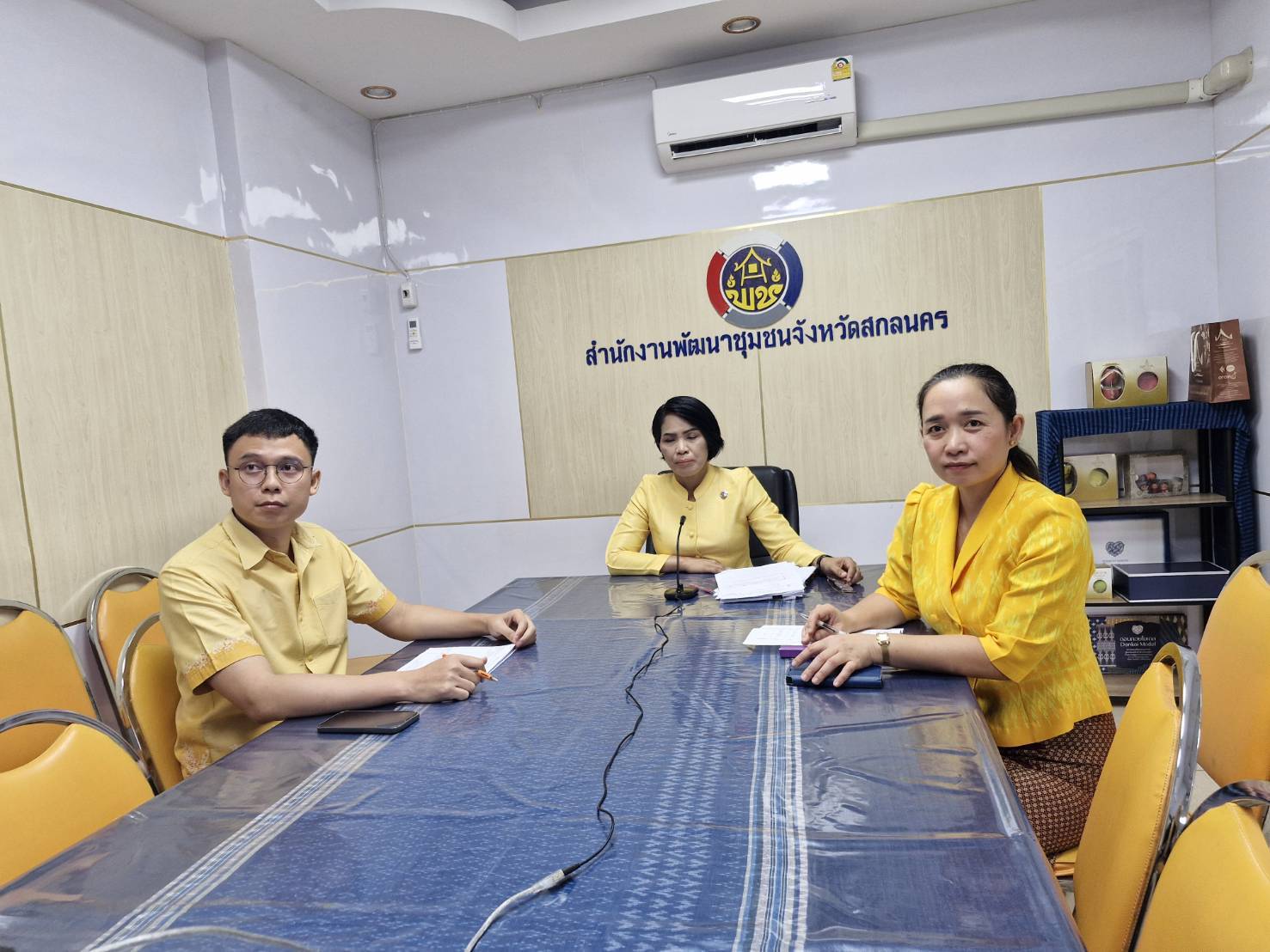 📢พช.สกลนคร : ติดตามการดำเนินงานจัดตั้งหมู่บ้านป้องกันและแก้ไขปัญหายาเสพติดโดยกองทุนแม่ของแผ่นดินและกำหนดแผนการดำเนินงานโครงการส่งเสริมพัฒนาคุณภาพชีวิตและเศรษฐกิจชุมชนฐานรากจังหวัดสกลนครสู่ความยั่งยืน จังหวัดสกลนคร (งบจังหวัด) ผ่านระบบ Cisco Webex Meetings ของกรมการพัฒนาชุมชน กระทรวงมหาดไทย