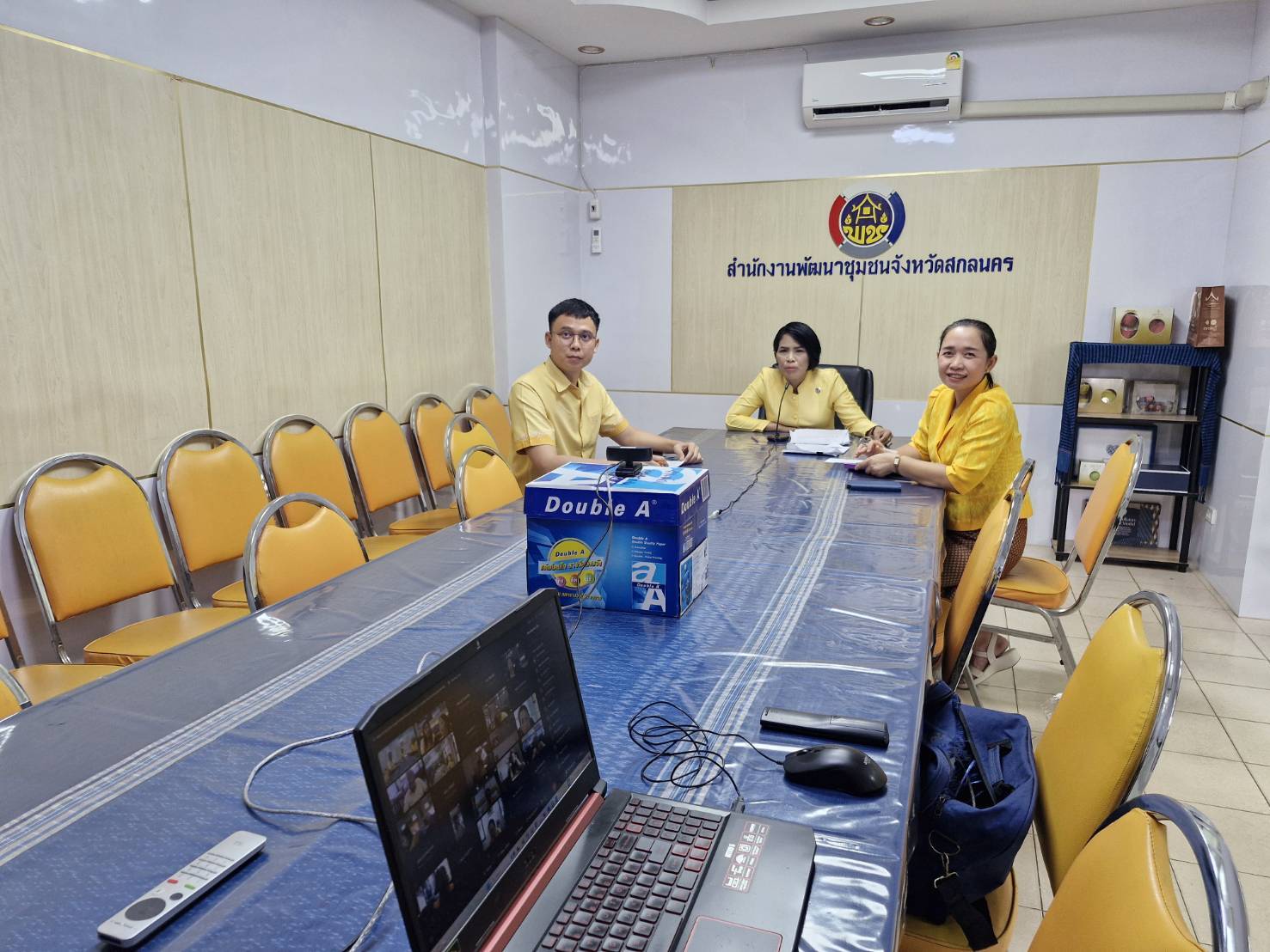 📢พช.สกลนคร : ติดตามการดำเนินงานจัดตั้งหมู่บ้านป้องกันและแก้ไขปัญหายาเสพติดโดยกองทุนแม่ของแผ่นดินและกำหนดแผนการดำเนินงานโครงการส่งเสริมพัฒนาคุณภาพชีวิตและเศรษฐกิจชุมชนฐานรากจังหวัดสกลนครสู่ความยั่งยืน จังหวัดสกลนคร (งบจังหวัด) ผ่านระบบ Cisco Webex Meetings ของกรมการพัฒนาชุมชน กระทรวงมหาดไทย