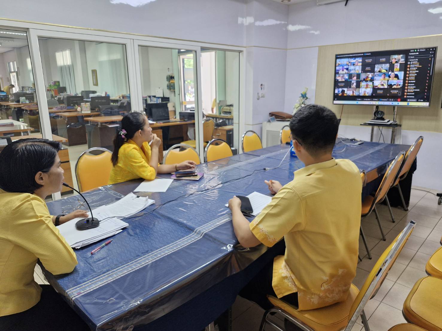 📢พช.สกลนคร : ติดตามการดำเนินงานจัดตั้งหมู่บ้านป้องกันและแก้ไขปัญหายาเสพติดโดยกองทุนแม่ของแผ่นดินและกำหนดแผนการดำเนินงานโครงการส่งเสริมพัฒนาคุณภาพชีวิตและเศรษฐกิจชุมชนฐานรากจังหวัดสกลนครสู่ความยั่งยืน จังหวัดสกลนคร (งบจังหวัด) ผ่านระบบ Cisco Webex Meetings ของกรมการพัฒนาชุมชน กระทรวงมหาดไทย