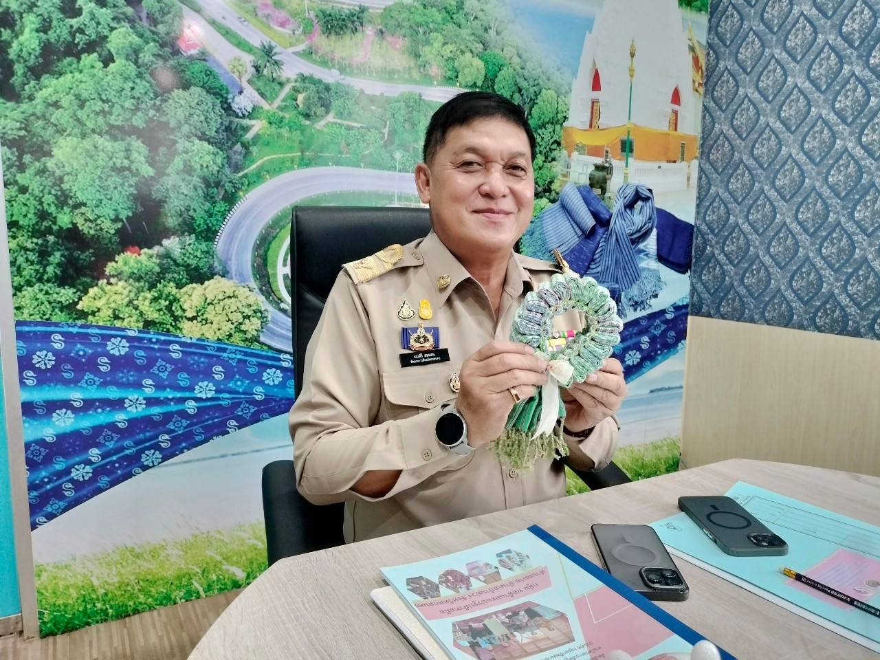 พช.สกลนคร : คัดเลือกคนกองทุนพัฒนาบทบาทสตรีดีเด่นระดับจังหวัด และผู้นำสตรีในการขับเคลื่อนงานขจัดความยากจนดีเด่น จังหวัดสกลนคร ประจำปี ๒๕๖๗