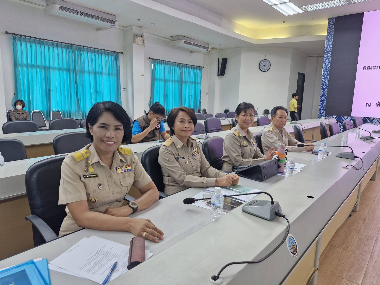 ว่าฯ สกลนคร เป็นประธานในการประชุมคณะกรรมการ ศอ.ปส.จ.สน.