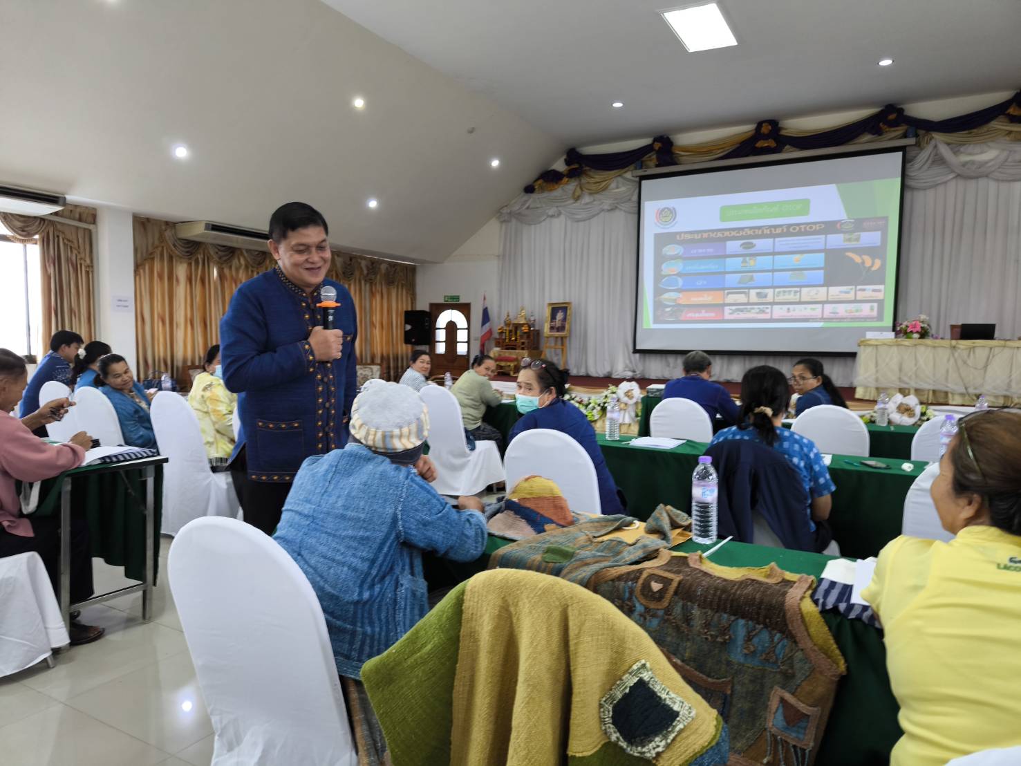 📢พช.สกลนคร : ติดอาวุธ ผู้ประกอบการ OTOP กลุ่มปรับตัวสู่การพัฒนา (Quadrant D) ให้มีคุณภาพมาตรฐาน หวังเพิ่มพื้นที่การตลาด