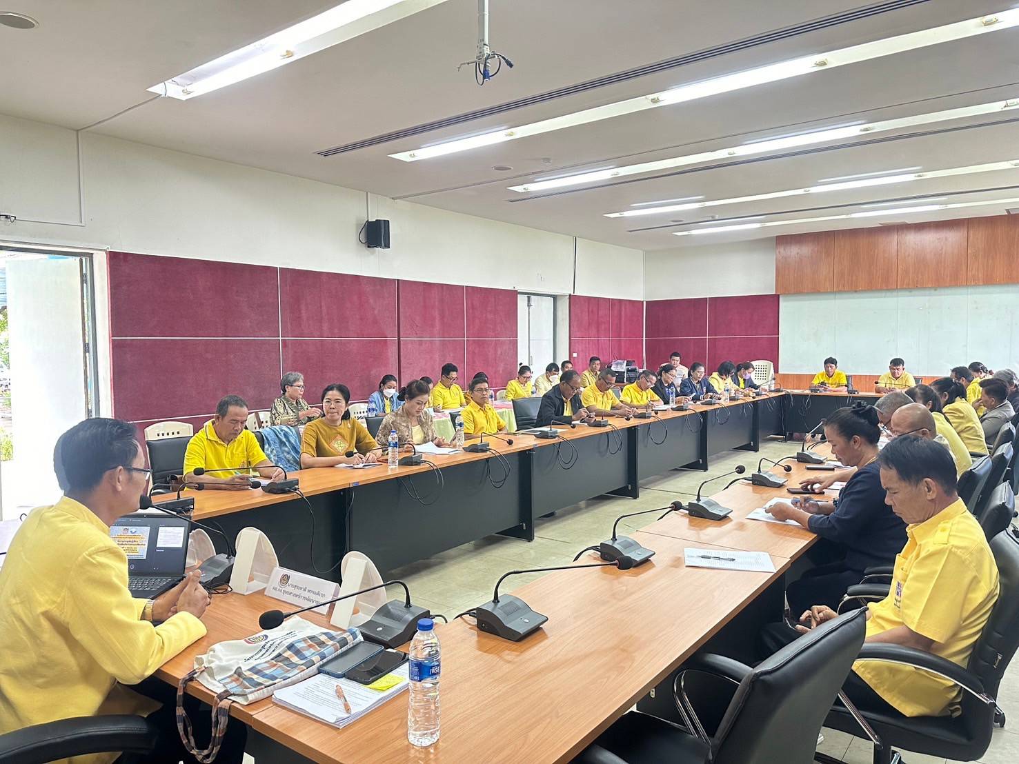 📢พช.สกลนคร จัดประชุมเชิงปฏิบัติการ ศอช.ขับเคลื่อนแผนพัฒนาตำบล พัฒนาสู่ตำบลเข้มแข็ง