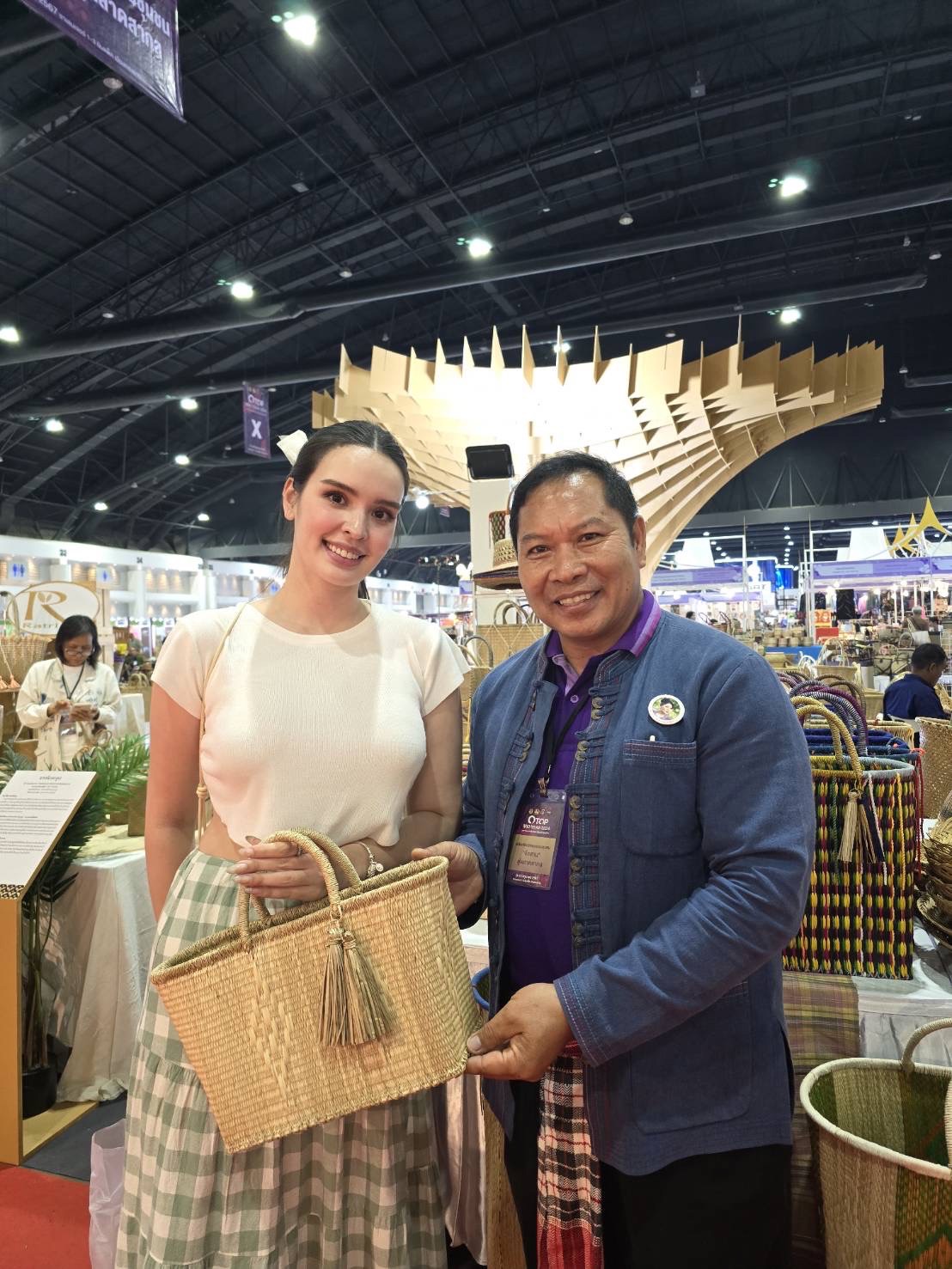 ขอเชิญเที่ยวงาน OTOP MIDYEAR ๒๐๒๔ “หลากหลายผลิตภัณฑ์ สีสันภูมิปัญญาไทย” ระหว่าง ๘ – ๑๖ มิ.ย. ๖๗ ณ อิมแพ็ค เมืองทองธานี