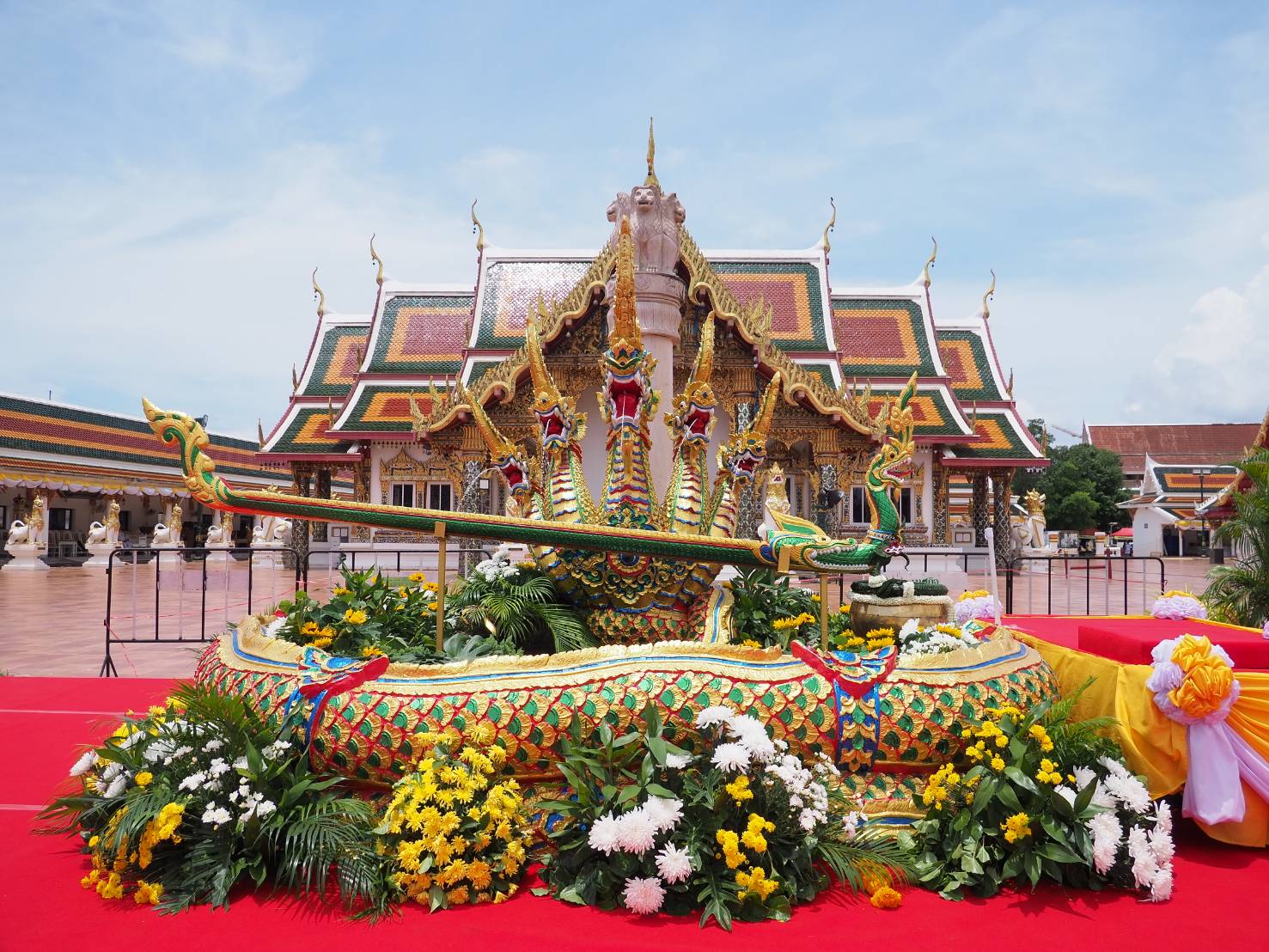 จังหวัดสกลนคร ประกอบพิธีพลีกรรมตักน้ำจากแหล่งน้ำศักดิ์สิทธิ์ “ภูน้ำลอด” หรือบ่อพญานาค เพื่อใช้ในการพระราชพิธีมหามงคล เฉลิมพระชนมพรรษา 6 รอบ 28 กรกฎาคม 2567