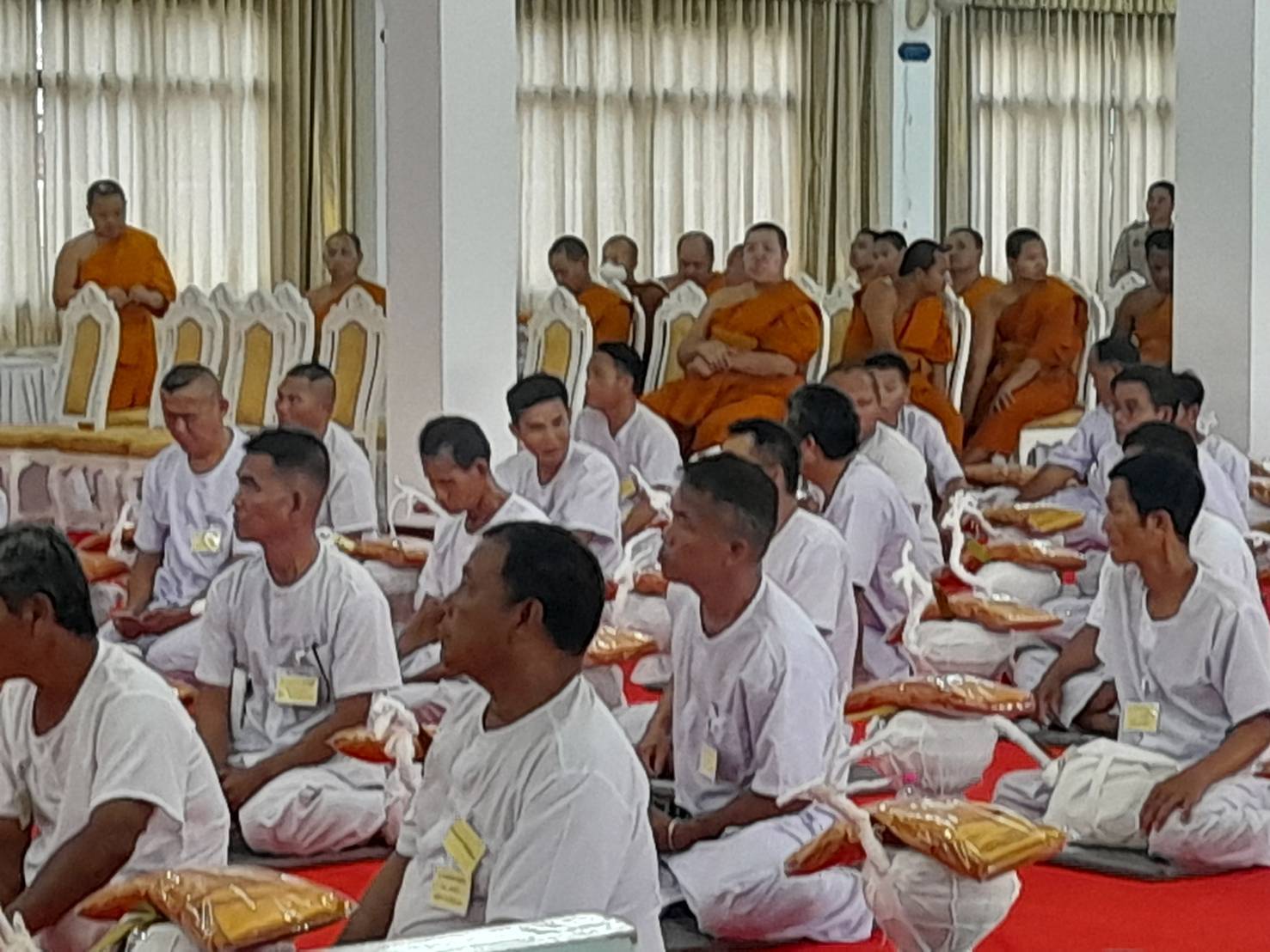 ผู้ว่าราชการจังหวัดสกลนคร เป็นประธานในพิธีปลงผมนาค และแห่นาคเข้าโบสถ์ ก่อนบรรพชาอุปสมบท ในโครงการบรรพชาอุปสมบทเฉลิมพระเกียรติพระบาทสมเด็จเจ้าอยู่หัว เนื่องในโอกาสพระราชพิธีมหามงคลเฉลิมพระชนมพรรษา 6 รอบ 28 กรกฎาคม 2567