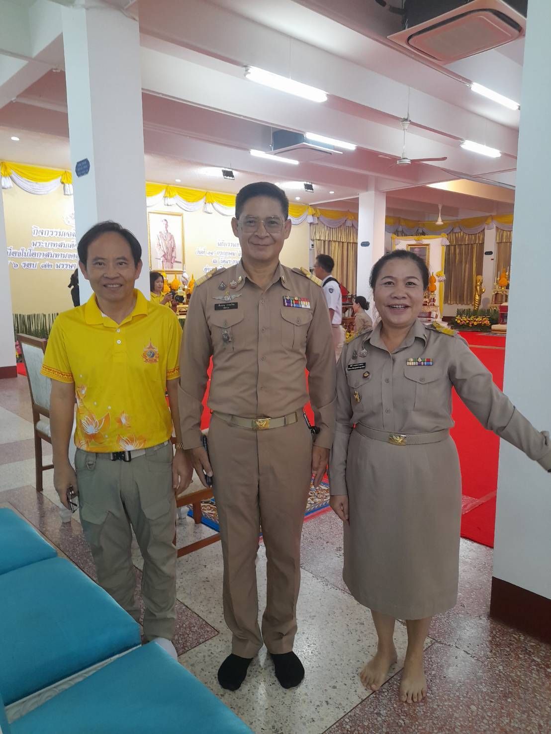 ผู้ว่าราชการจังหวัดสกลนคร เป็นประธานในพิธีปลงผมนาค และแห่นาคเข้าโบสถ์ ก่อนบรรพชาอุปสมบท ในโครงการบรรพชาอุปสมบทเฉลิมพระเกียรติพระบาทสมเด็จเจ้าอยู่หัว เนื่องในโอกาสพระราชพิธีมหามงคลเฉลิมพระชนมพรรษา 6 รอบ 28 กรกฎาคม 2567